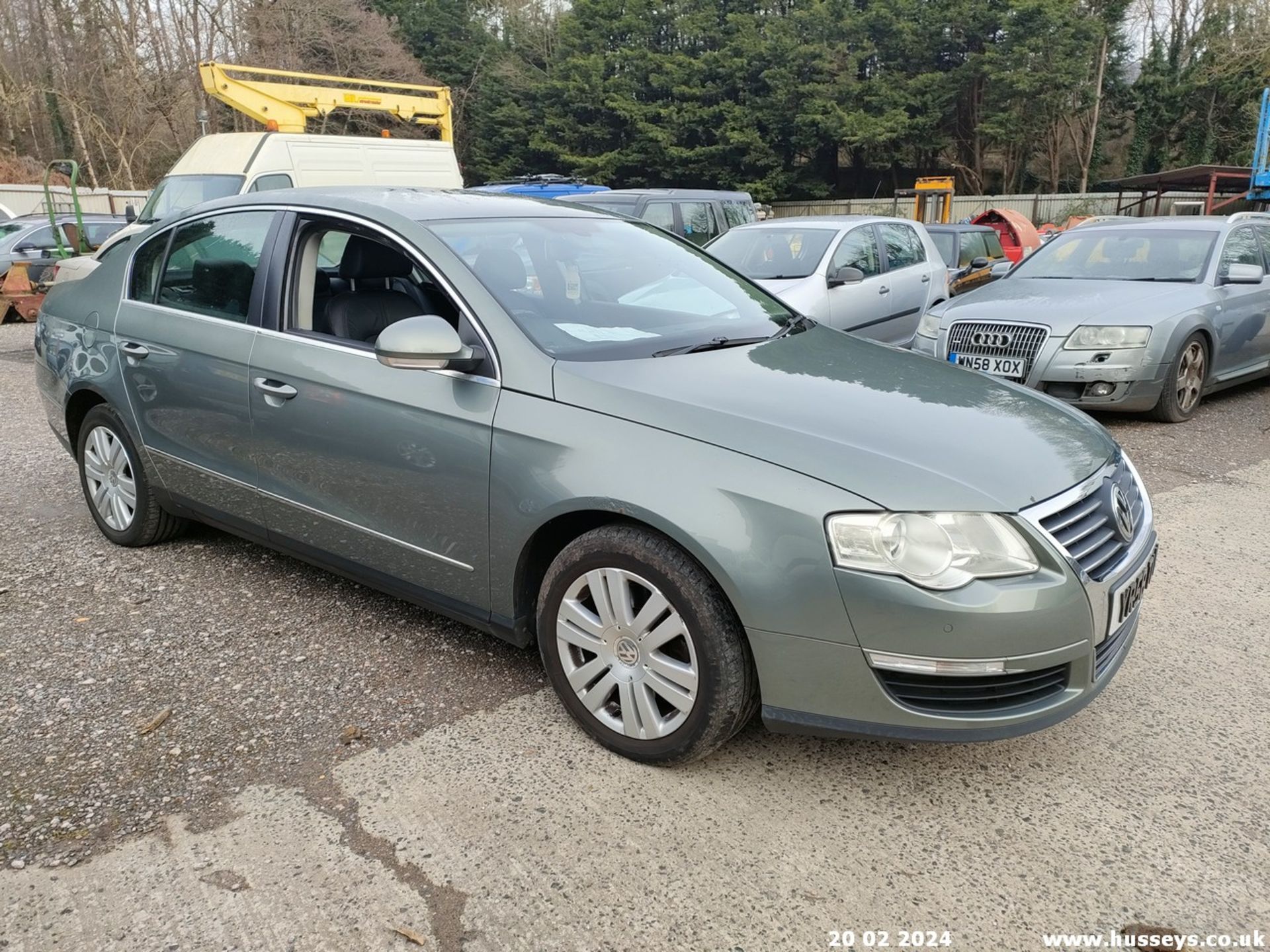 08/58 VOLKSWAGEN PASSAT SEL TDI - 1968cc 4dr Saloon (Green)