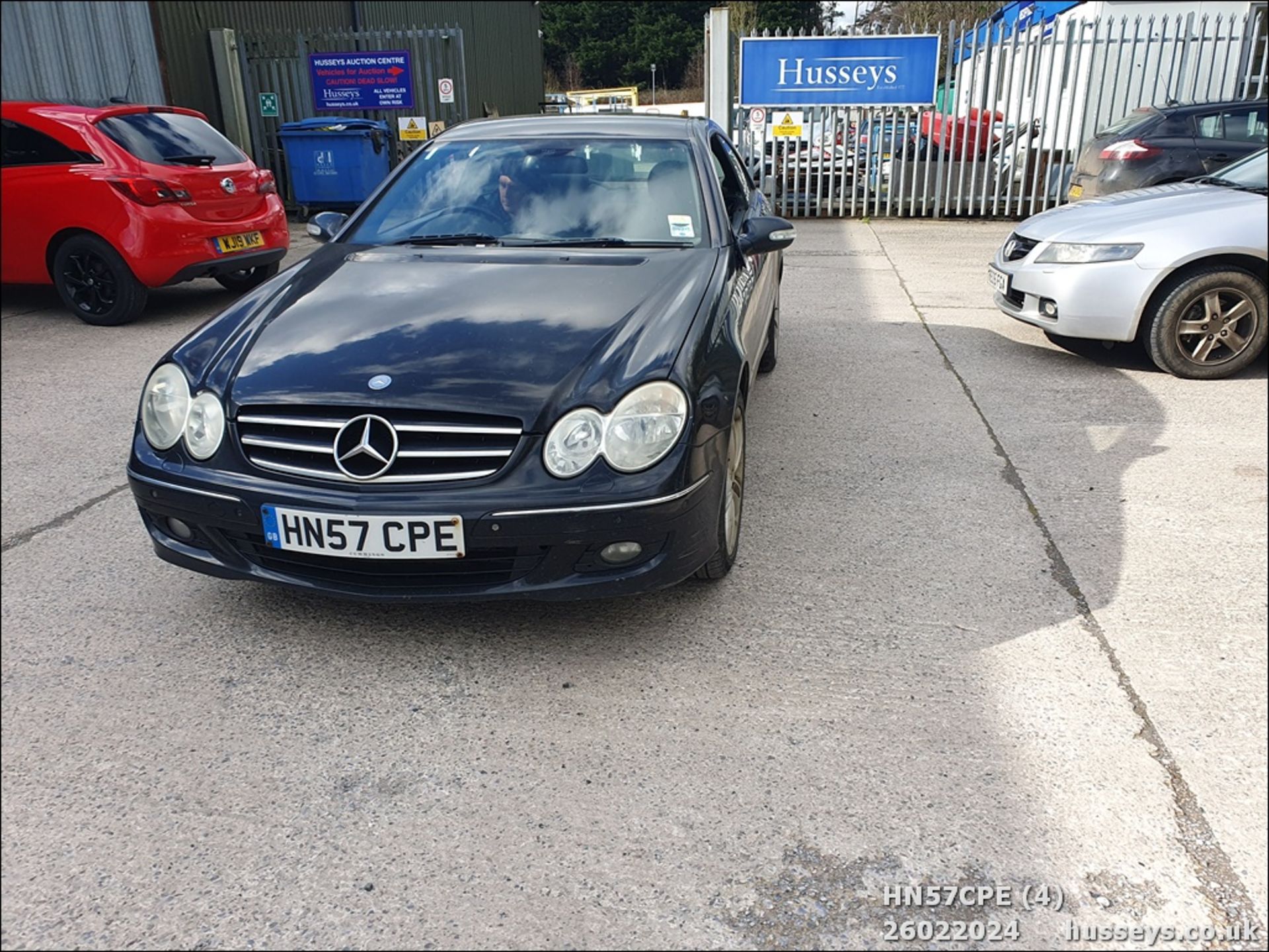 07/57 MERCEDES CLK320 CDI AVANTGARDE A - 2987cc 2dr Coupe (Black, 209k) - Image 5 of 32