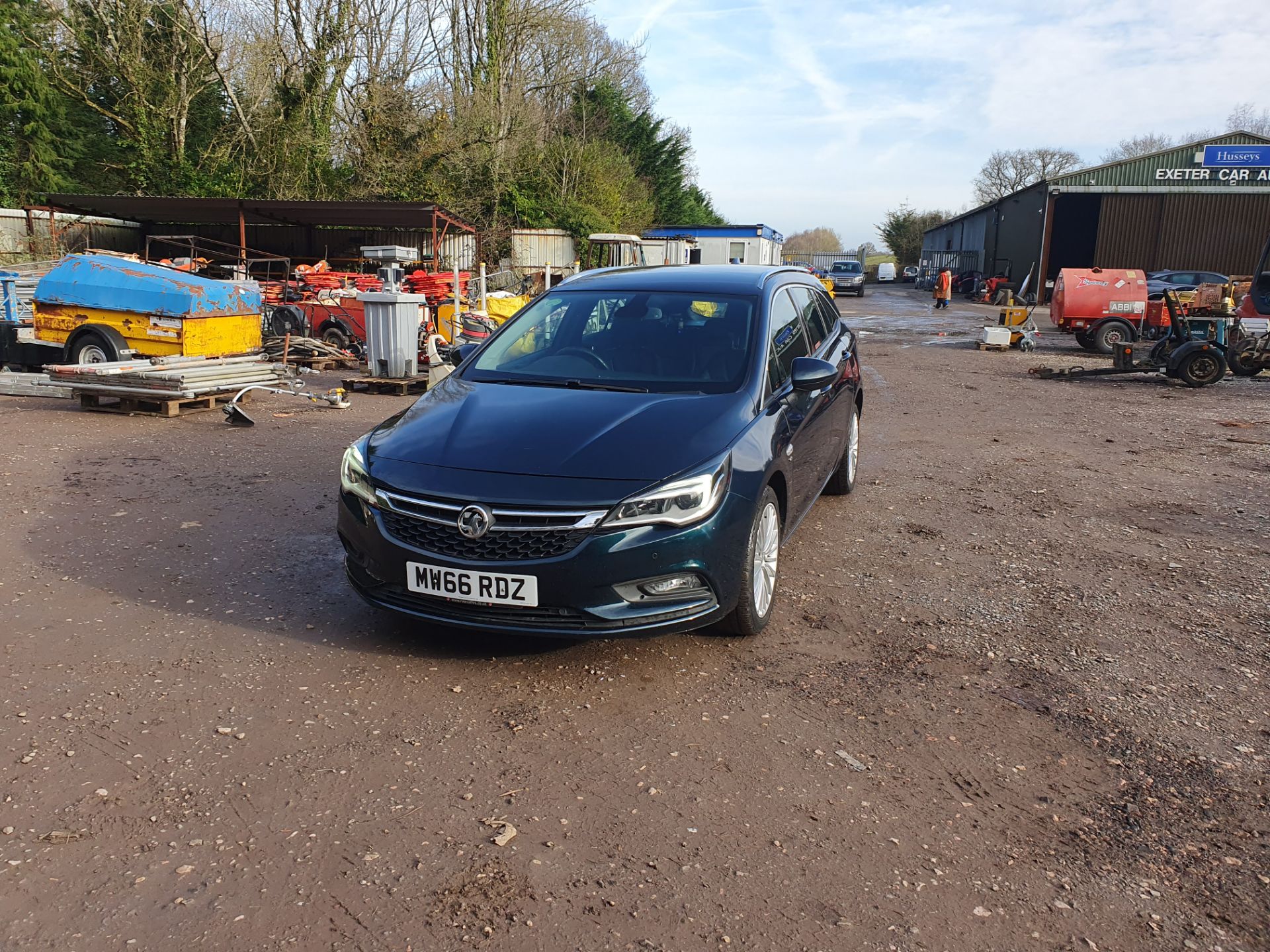 17/66 VAUXHALL ASTRA ELITE NAV CDTI S/S - 1598cc 5dr Estate (Green, 90k) - Image 9 of 54