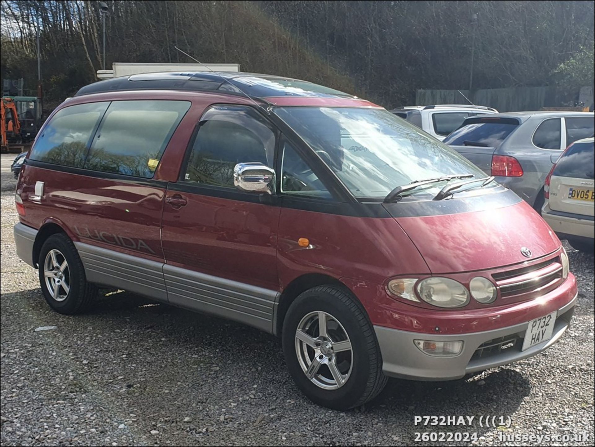 1997 TOYOTA LUCIDA - 2184cc 4dr Van (Red)