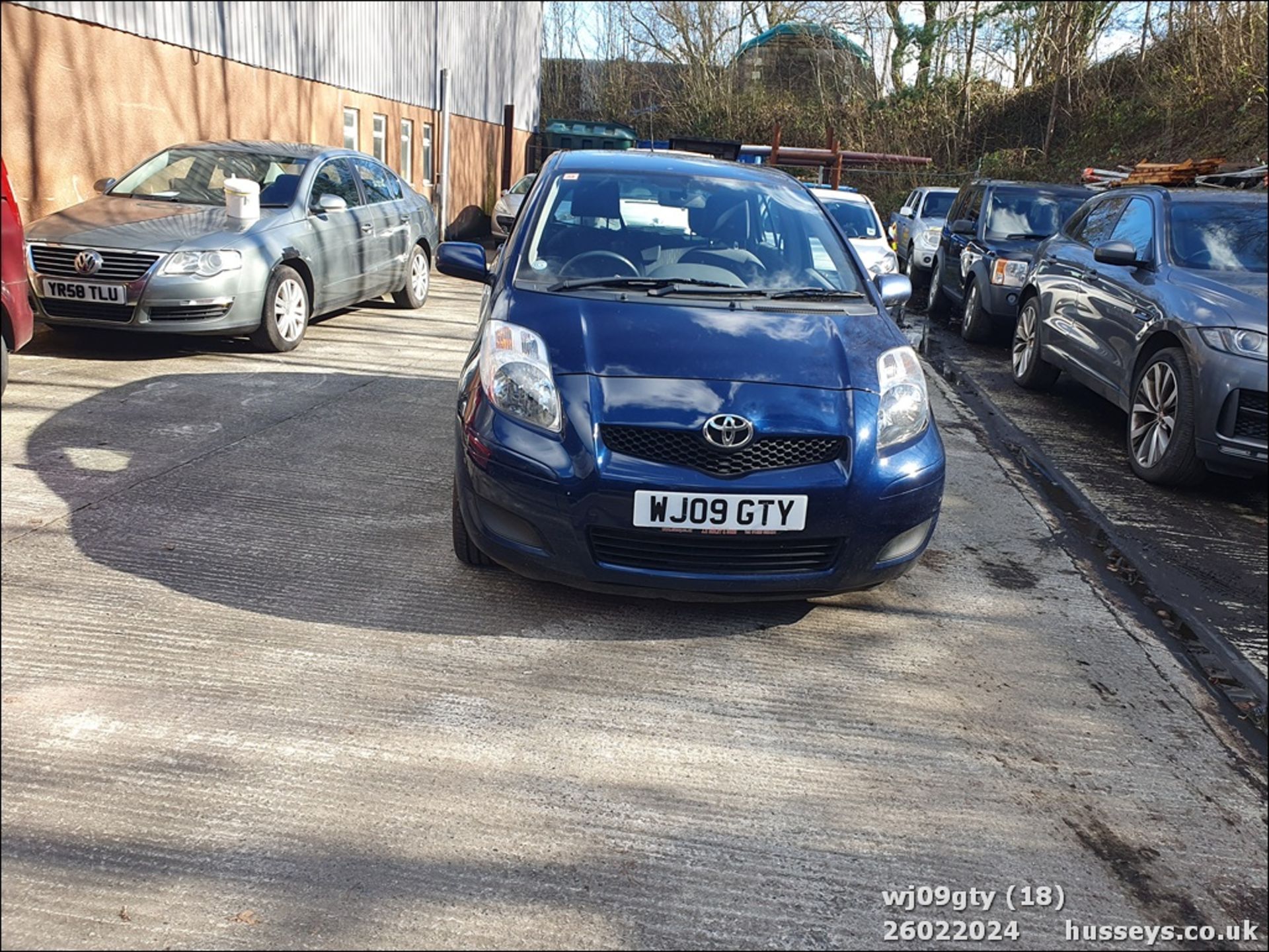 09/09 TOYOTA YARIS TR VVT-I S-A - 1329cc 5dr Hatchback (Blue, 72k) - Image 19 of 44