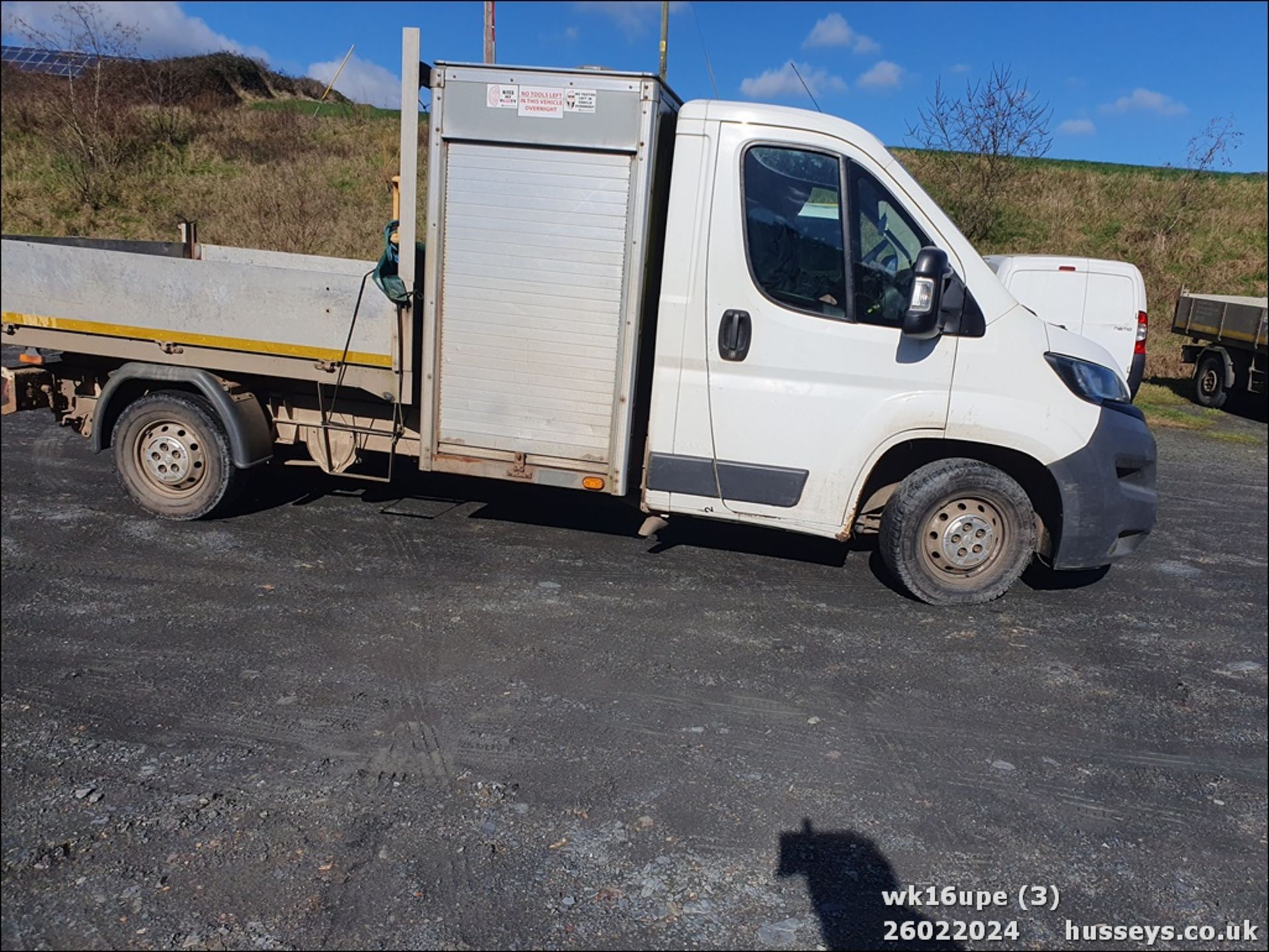 16/16 PEUGEOT BOXER 335 L2S HDI - 2198cc 2dr Tipper (White, 167k) - Image 4 of 45