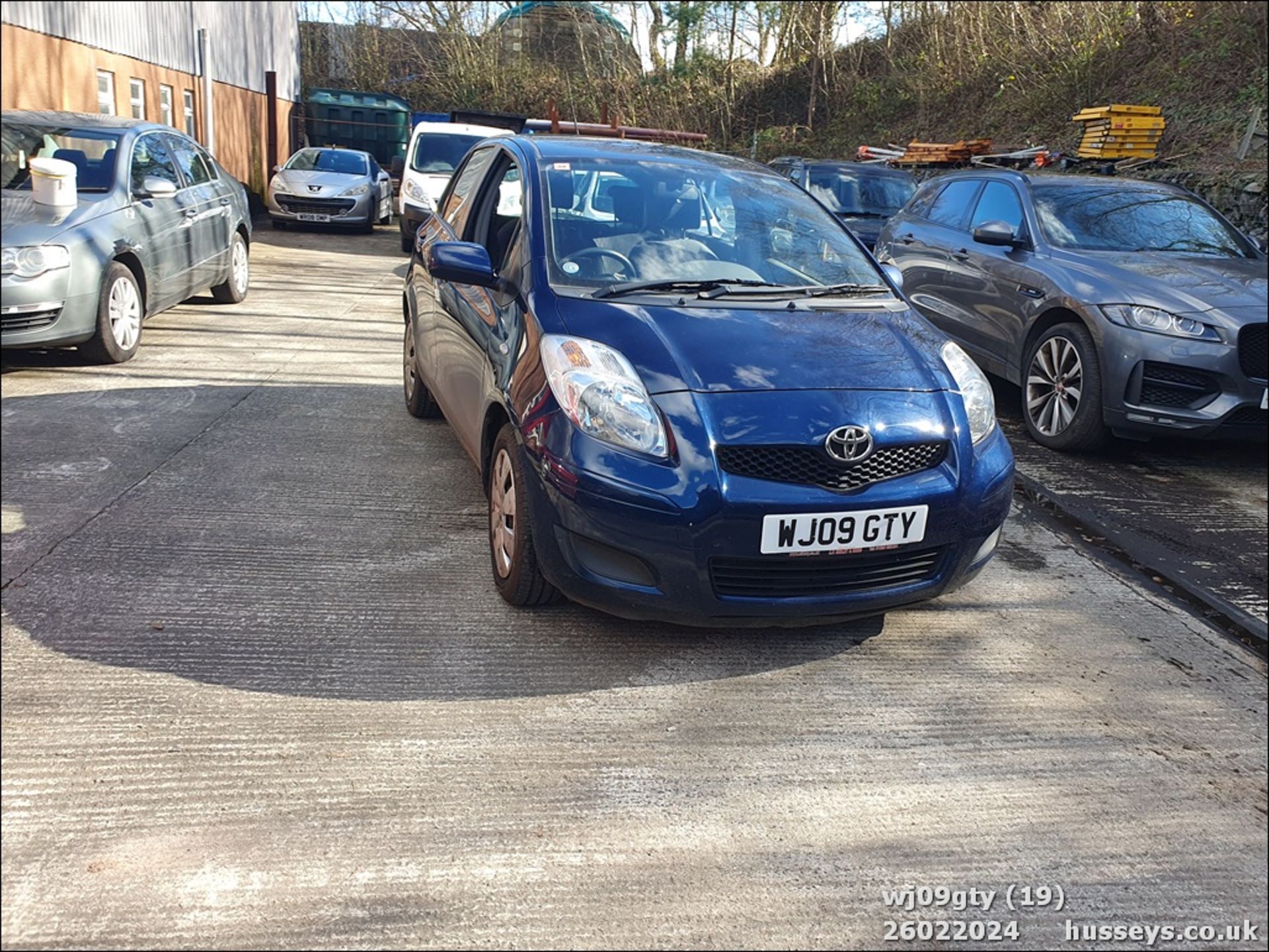 09/09 TOYOTA YARIS TR VVT-I S-A - 1329cc 5dr Hatchback (Blue, 72k) - Image 20 of 44