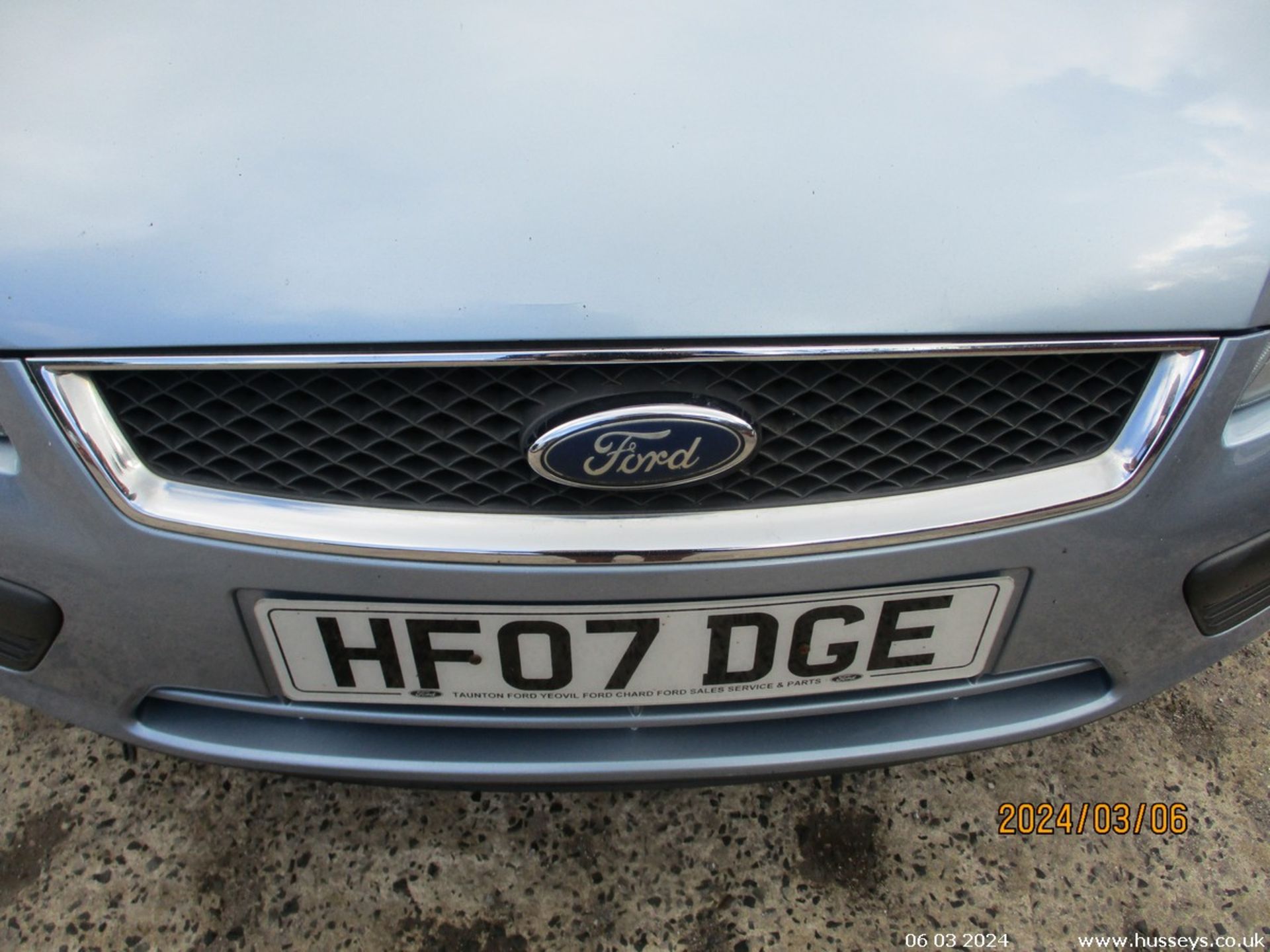 08/07 FORD FOCUS ZETEC CLIMATE - 1596cc 5dr Hatchback (Blue, 153k) - Image 11 of 20