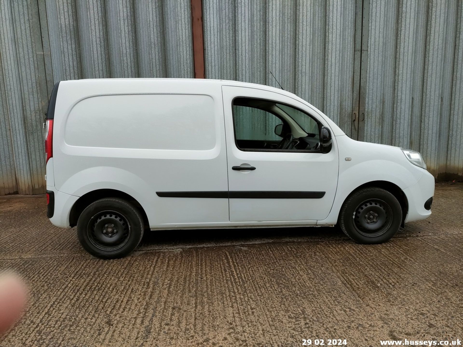 20/70 RENAULT KANGOO ML19 B-SNESS+ ENER - 1461cc (White, 147k) - Image 38 of 54