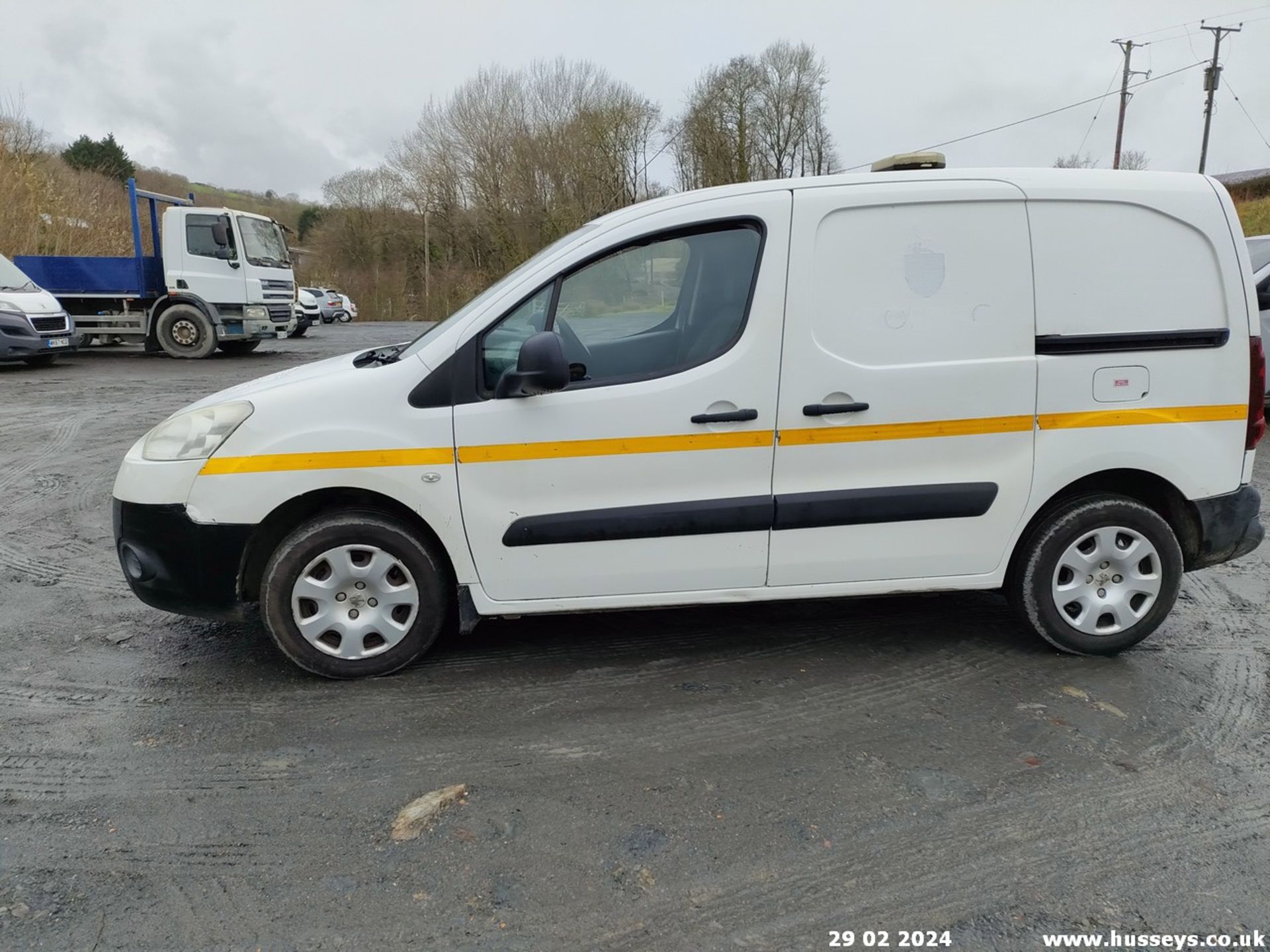 13/63 PEUGEOT PARTNER 850 SE L1 HDI - 1560cc 5dr Van (White, 115k) - Image 18 of 56