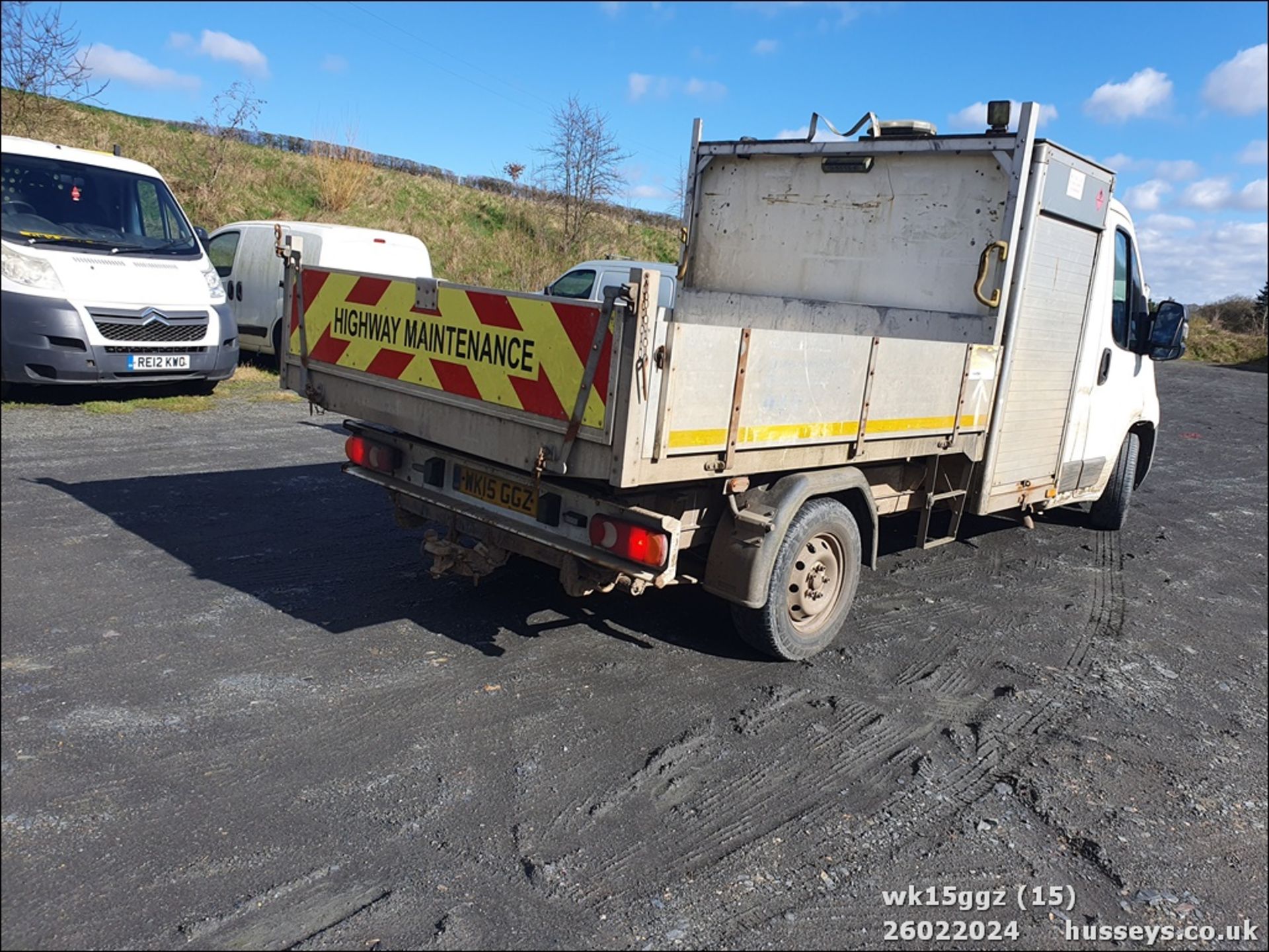 15/15 PEUGEOT BOXER 335 L2S HDI - 2198cc 2dr Tipper (White, 135k) - Image 16 of 40