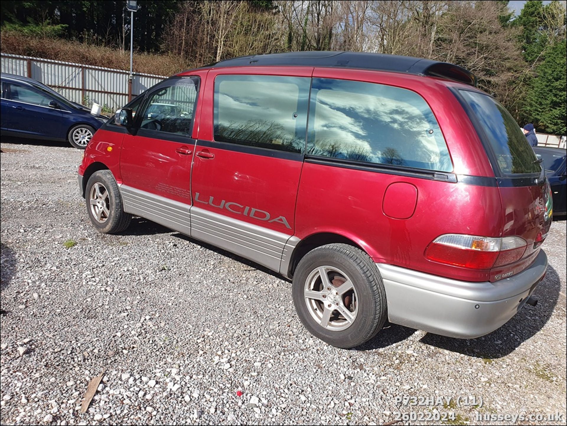 1997 TOYOTA LUCIDA - 2184cc 4dr Van (Red) - Image 12 of 22