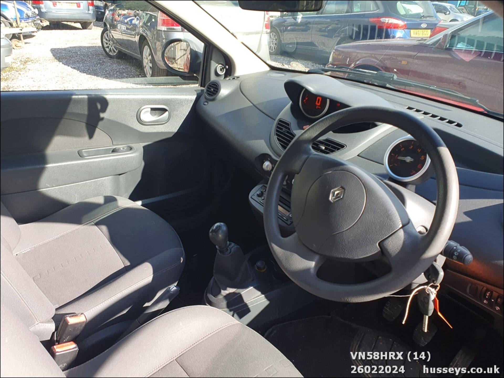 08/58 RENAULT TWINGO EXTREME 60 - 1149cc 3dr Hatchback (Red, 101k) - Image 15 of 34