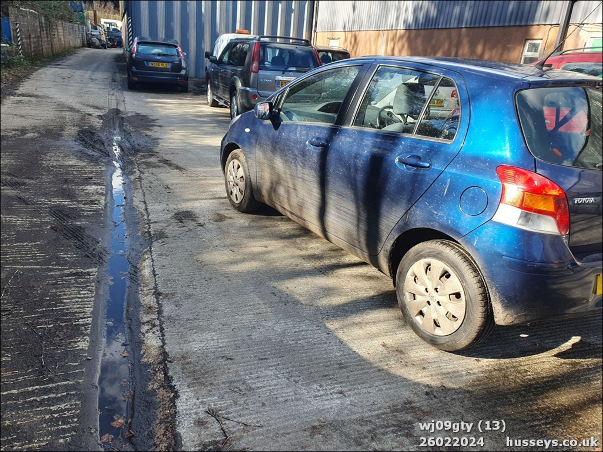 09/09 TOYOTA YARIS TR VVT-I S-A - 1329cc 5dr Hatchback (Blue, 72k) - Image 14 of 44