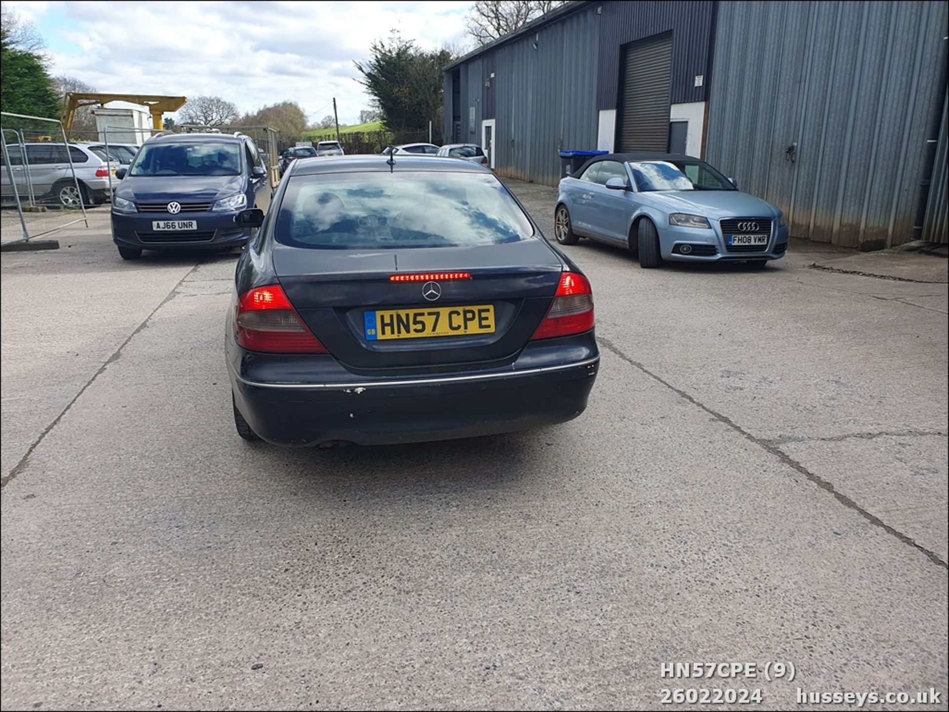 07/57 MERCEDES CLK320 CDI AVANTGARDE A - 2987cc 2dr Coupe (Black, 209k) - Image 10 of 32