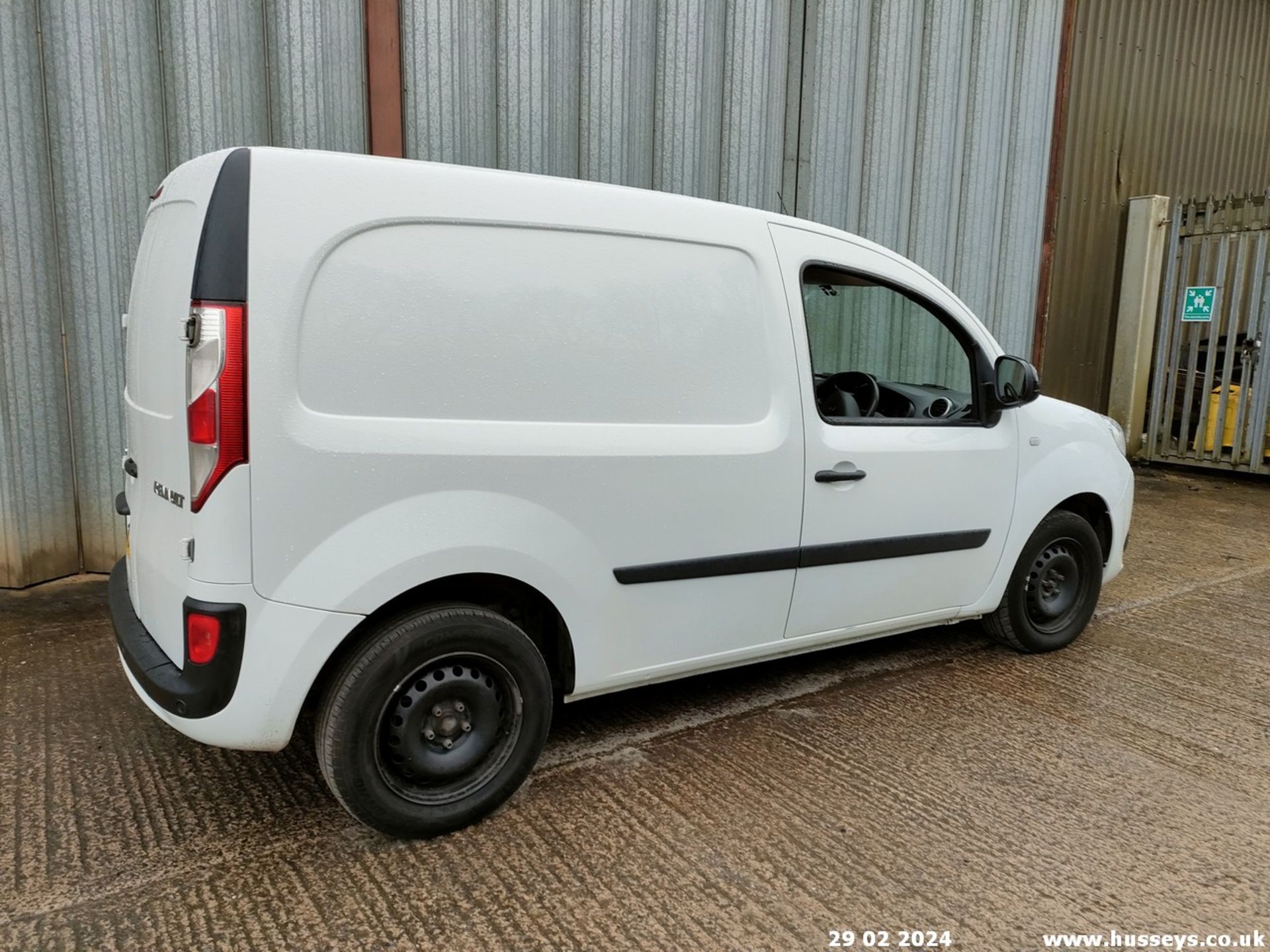 20/70 RENAULT KANGOO ML19 B-SNESS+ ENER - 1461cc (White, 147k) - Image 37 of 54