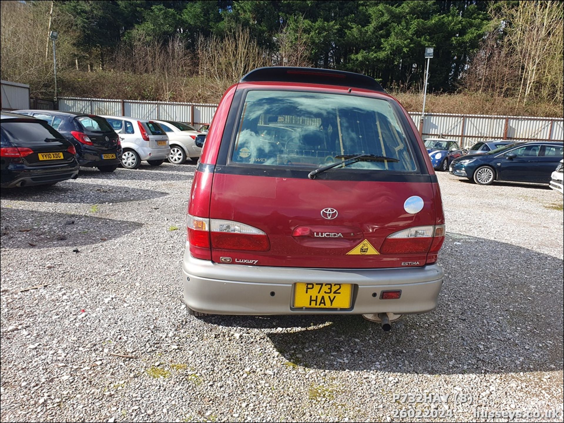 1997 TOYOTA LUCIDA - 2184cc 4dr Van (Red) - Image 9 of 22