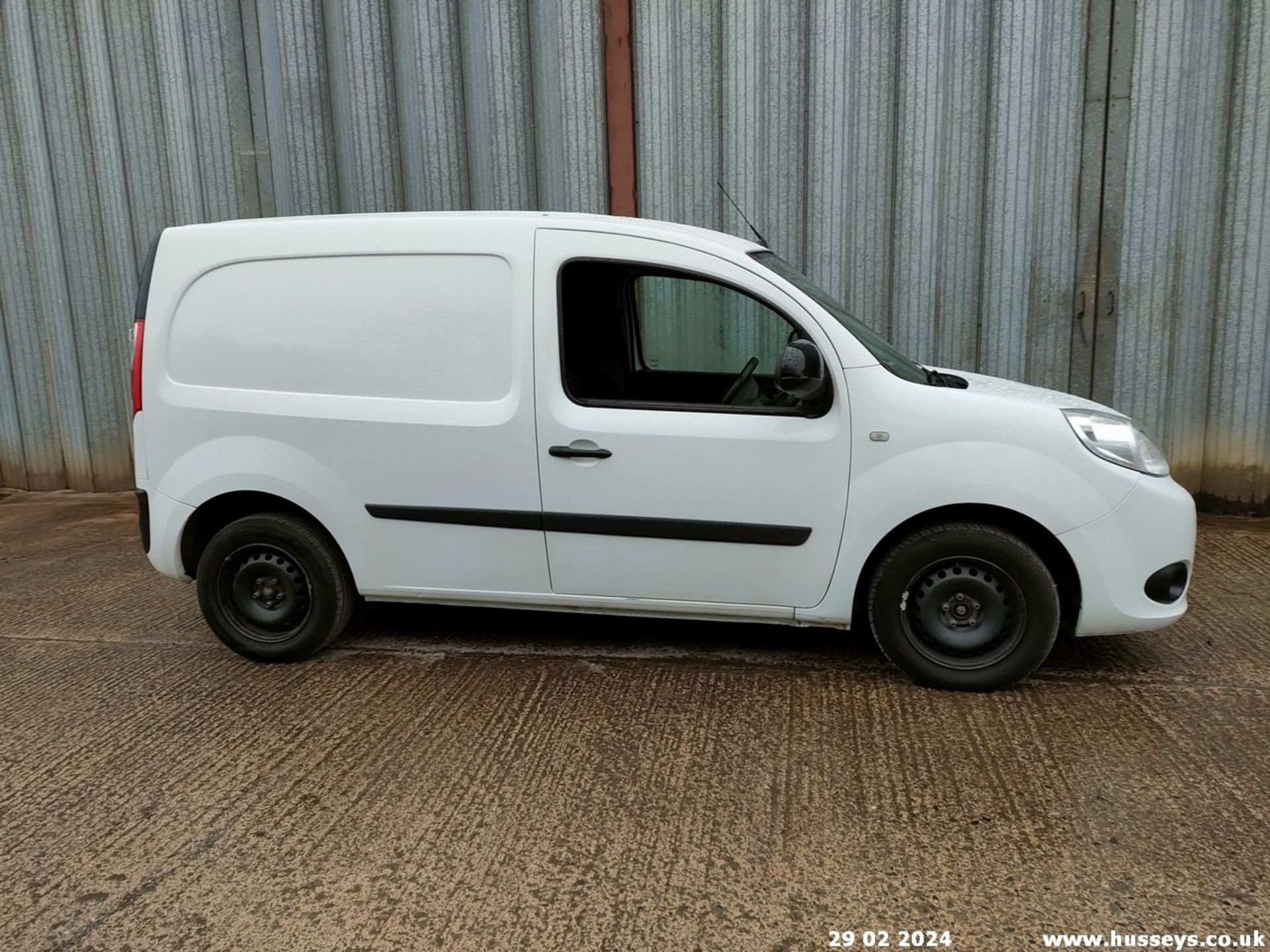 20/70 RENAULT KANGOO ML19 B-SNESS+ ENER - 1461cc (White, 147k) - Image 39 of 54