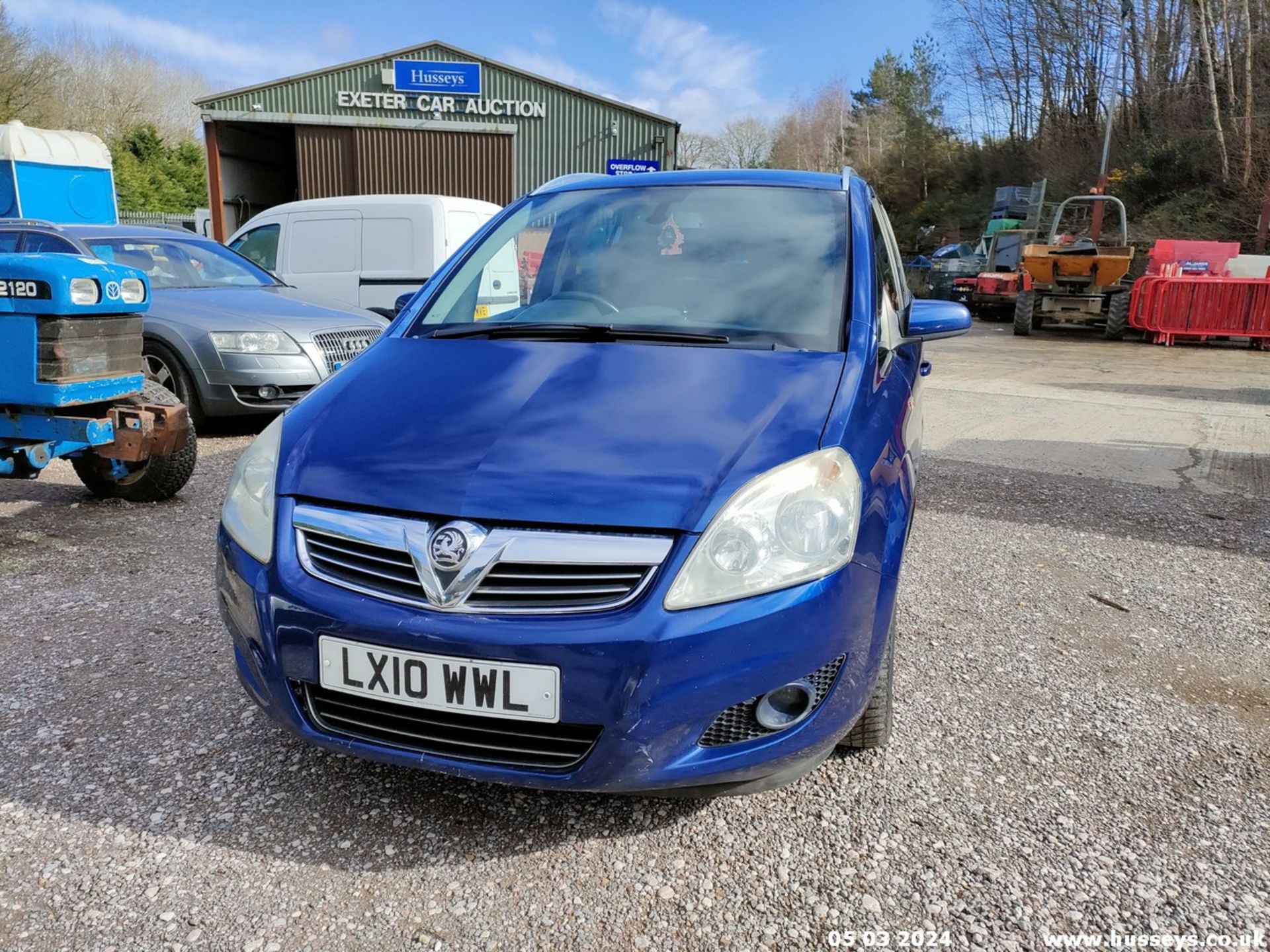 10/10 VAUXHALL ZAFIRA DESIGN CDTI E-FLEX - 1686cc 5dr MPV (Blue, 75k) - Image 9 of 52