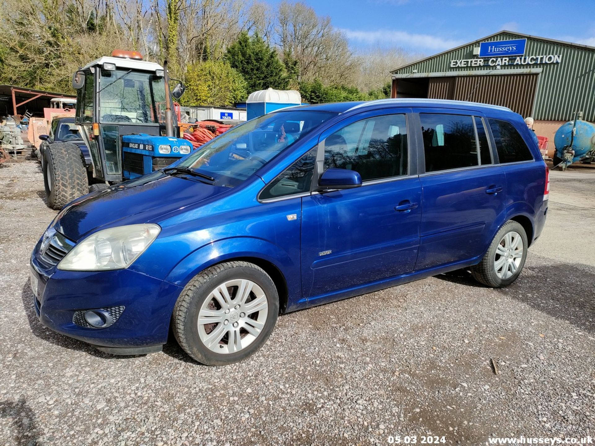 10/10 VAUXHALL ZAFIRA DESIGN CDTI E-FLEX - 1686cc 5dr MPV (Blue, 75k) - Image 19 of 52