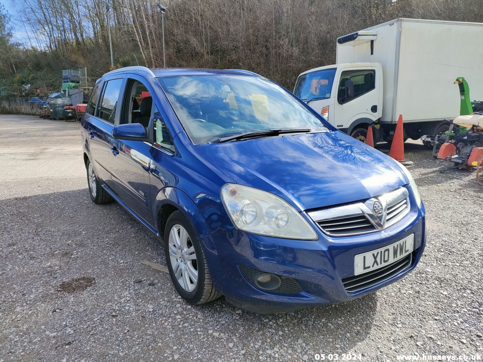 10/10 VAUXHALL ZAFIRA DESIGN CDTI E-FLEX - 1686cc 5dr MPV (Blue, 75k)