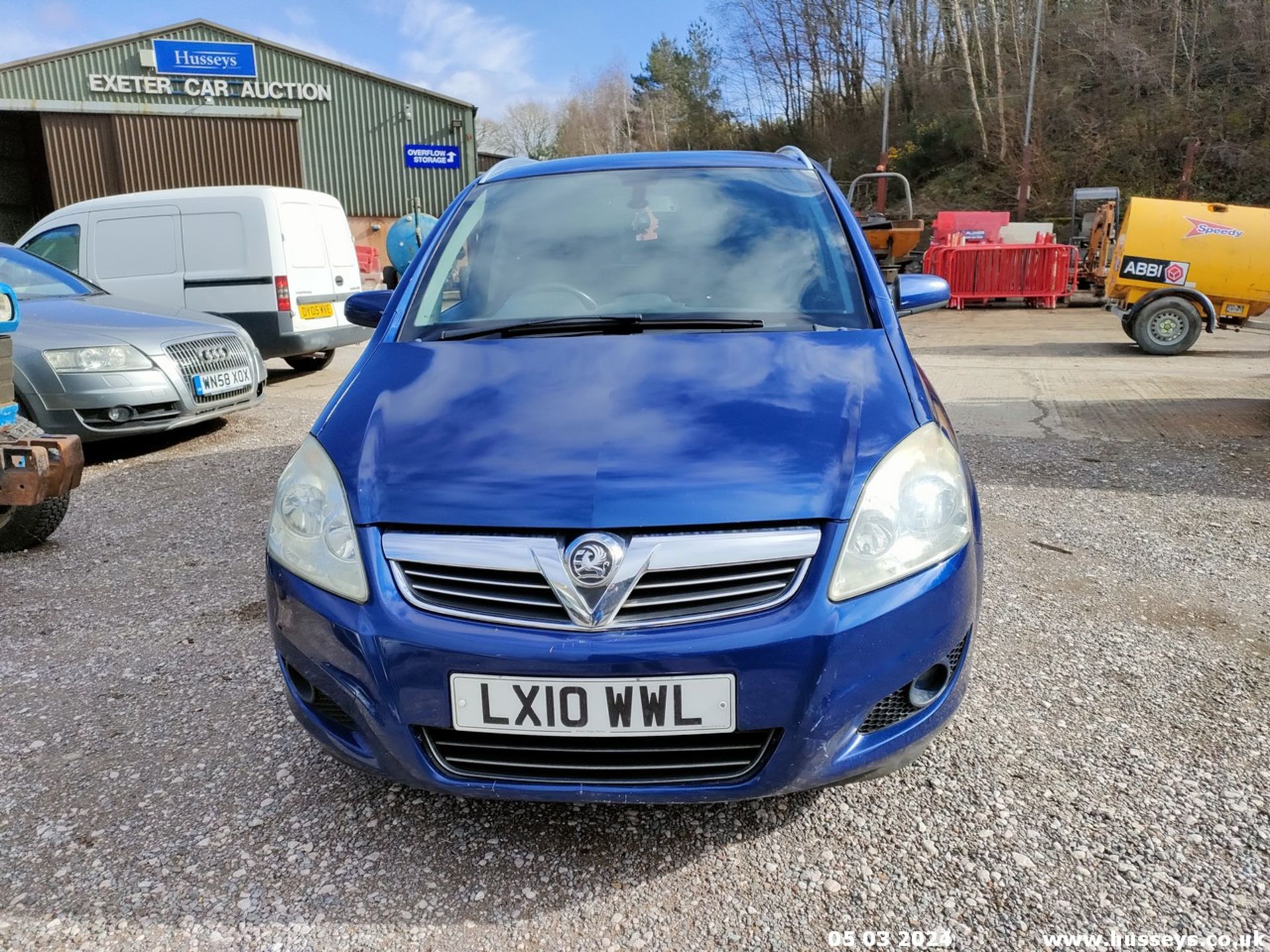 10/10 VAUXHALL ZAFIRA DESIGN CDTI E-FLEX - 1686cc 5dr MPV (Blue, 75k) - Image 8 of 52