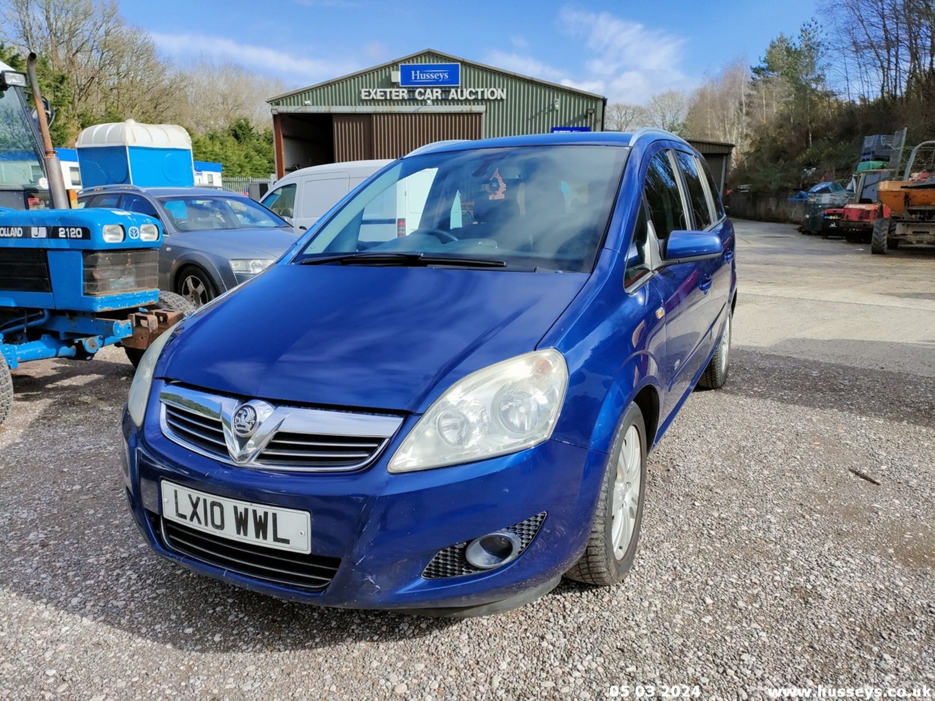 10/10 VAUXHALL ZAFIRA DESIGN CDTI E-FLEX - 1686cc 5dr MPV (Blue, 75k) - Image 10 of 52