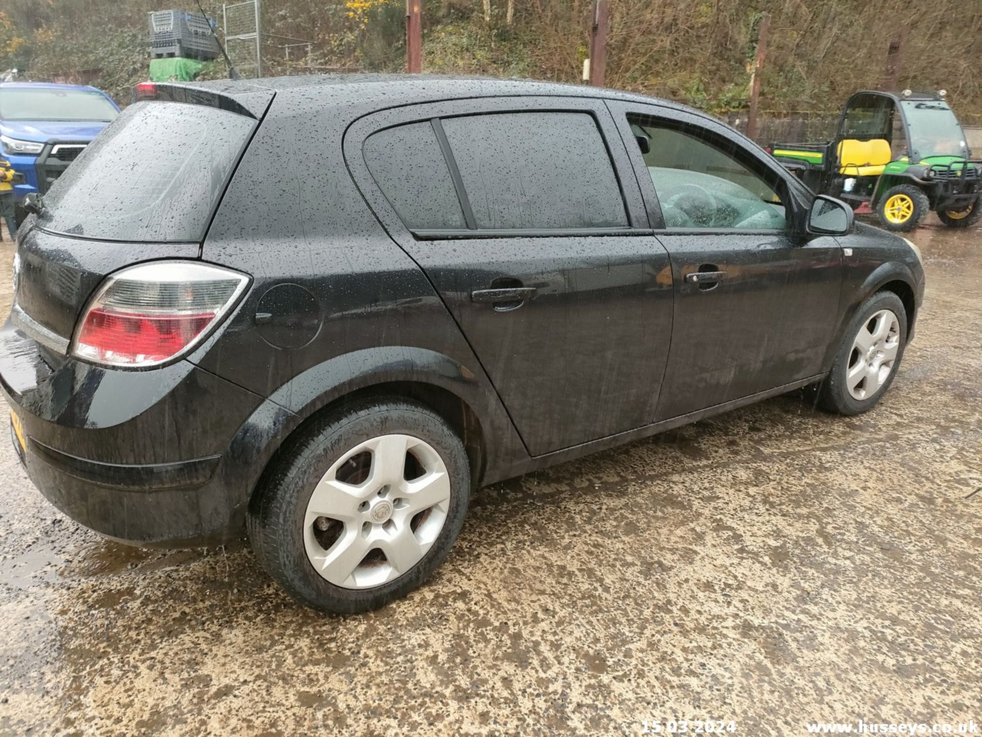 10/10 VAUXHALL ASTRA ACTIVE - 1364cc 5dr Hatchback (Black, 115k) - Image 45 of 67