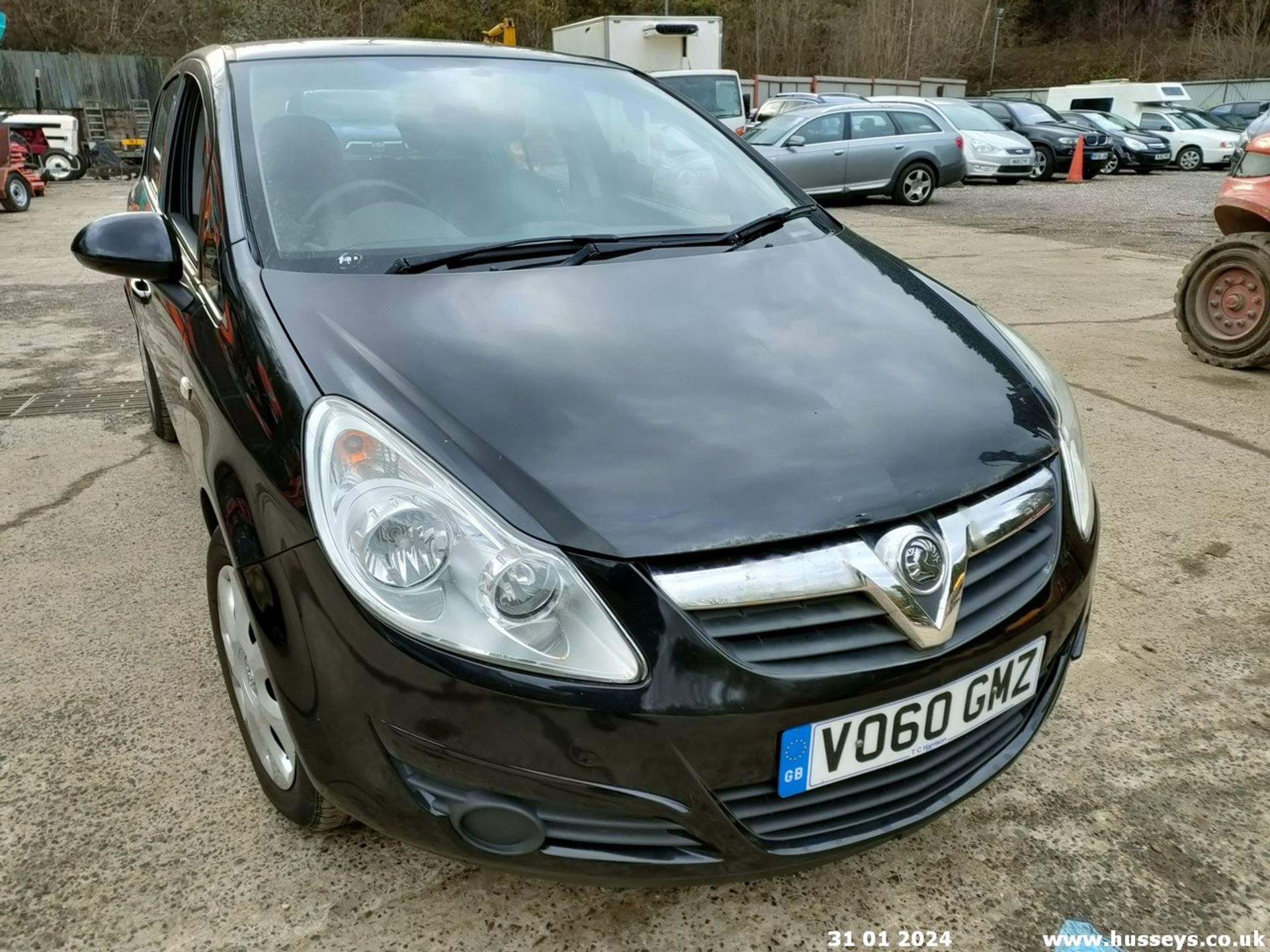 10/60 VAUXHALL CORSA EXCLUSIV - 1229cc 5dr Hatchback (Black, 124k) - Image 6 of 45