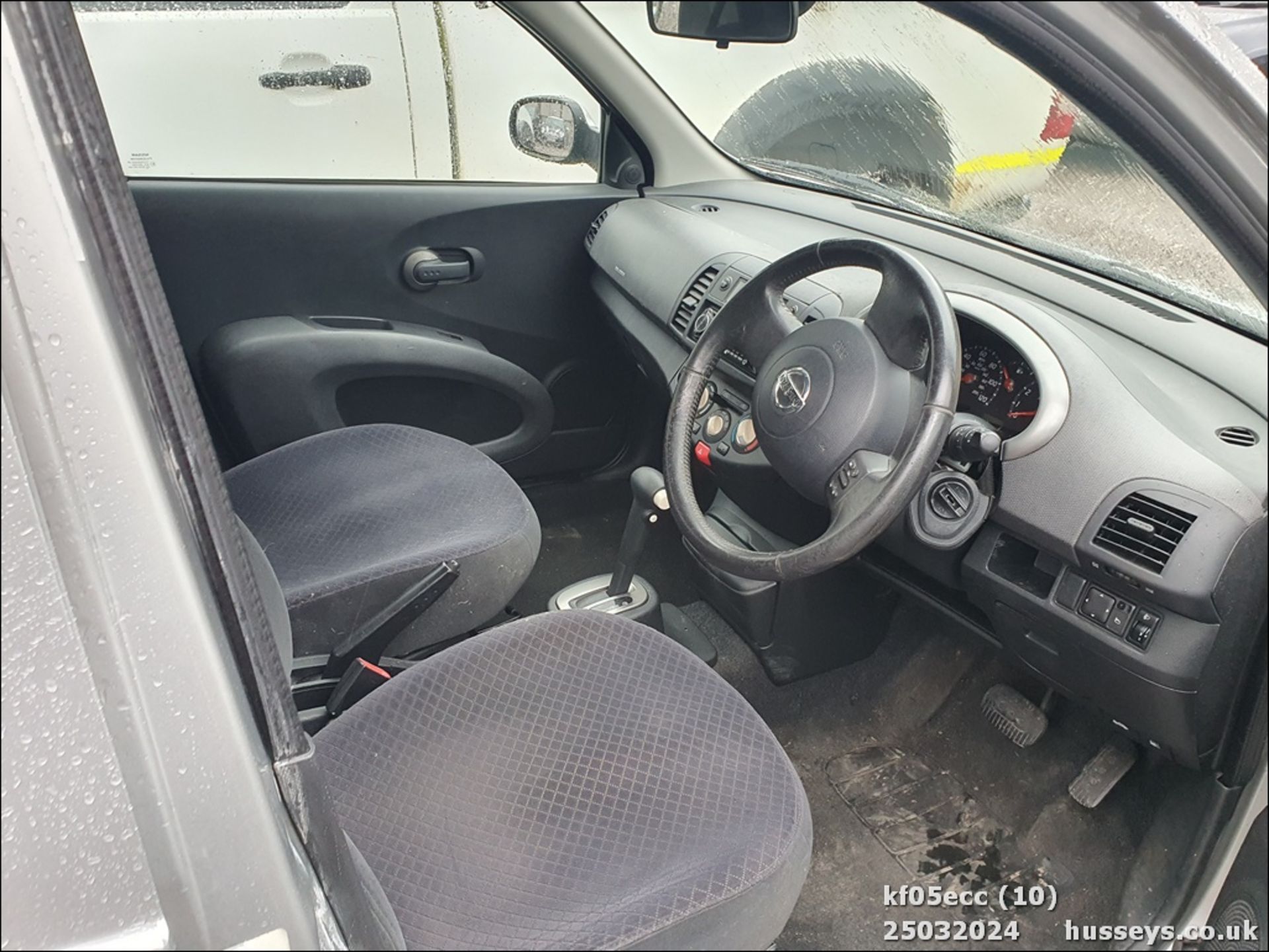 05/05 NISSAN MICRA SE AUTO - 1240cc 5dr Hatchback (Silver, 92k) - Image 11 of 12