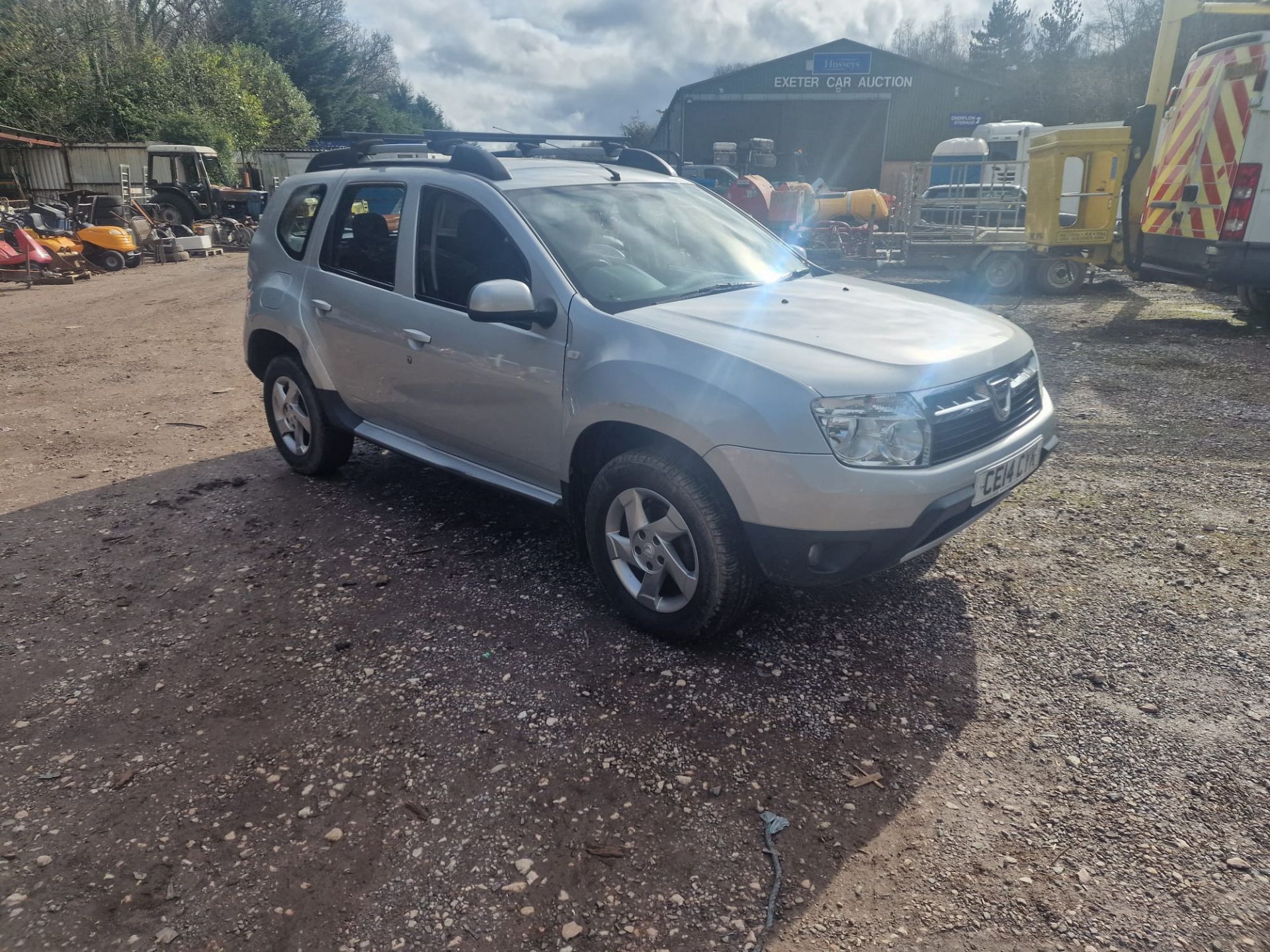 14/14 DACIA DUSTER LAUREATE DCI 4X2 - 1461cc 5dr Hatchback (Silver) - Image 6 of 12