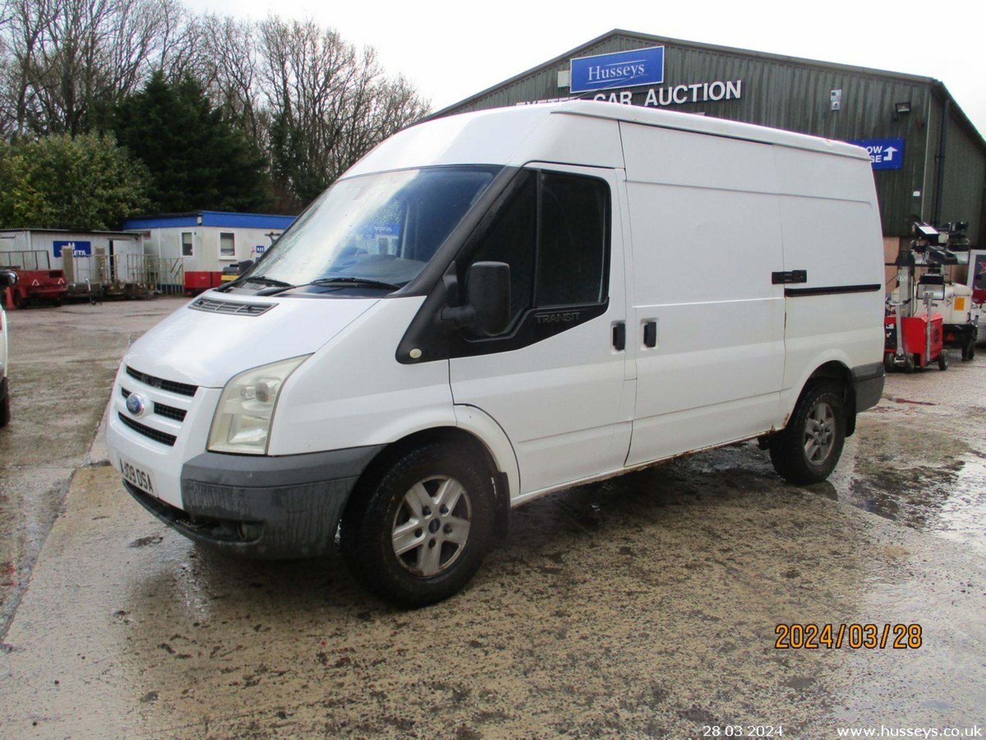 09/09 FORD TRANSIT 140 T350L AWD - 2402cc 5dr Van (White, 156k)