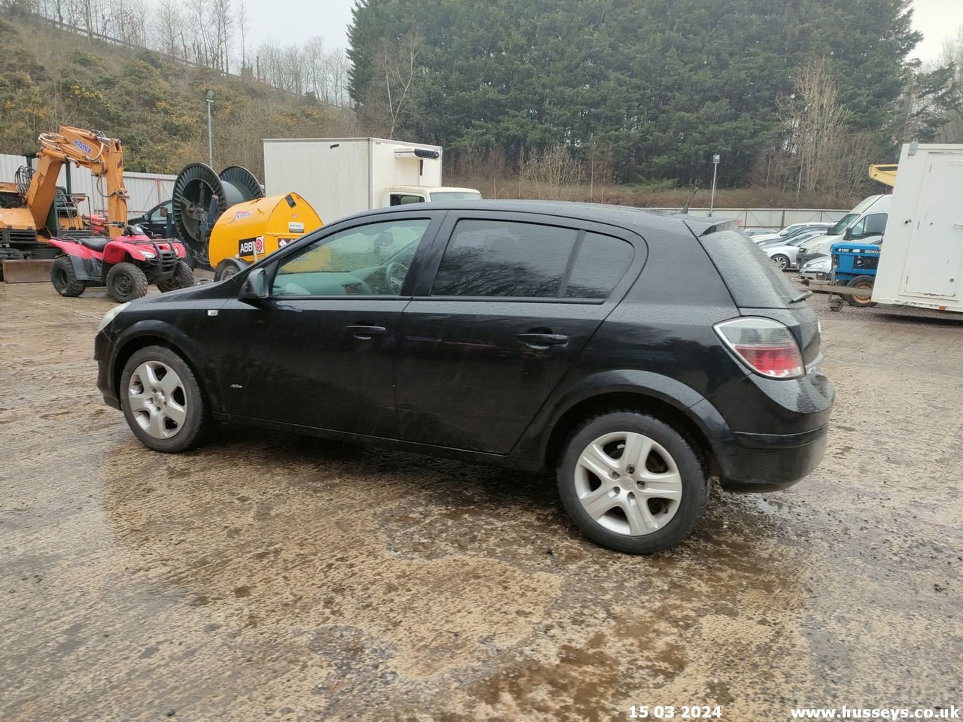 10/10 VAUXHALL ASTRA ACTIVE - 1364cc 5dr Hatchback (Black, 115k) - Image 23 of 67