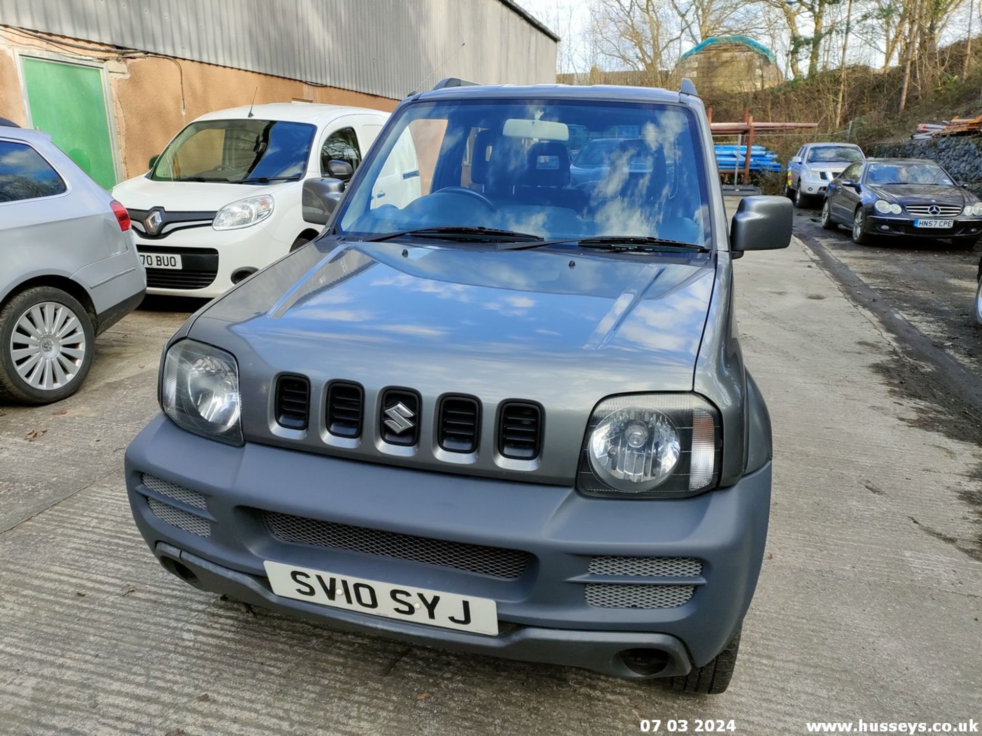 10/10 SUZUKI JIMNY SZ4 - 1328cc 3dr Estate (Grey, 117k) - Image 9 of 78