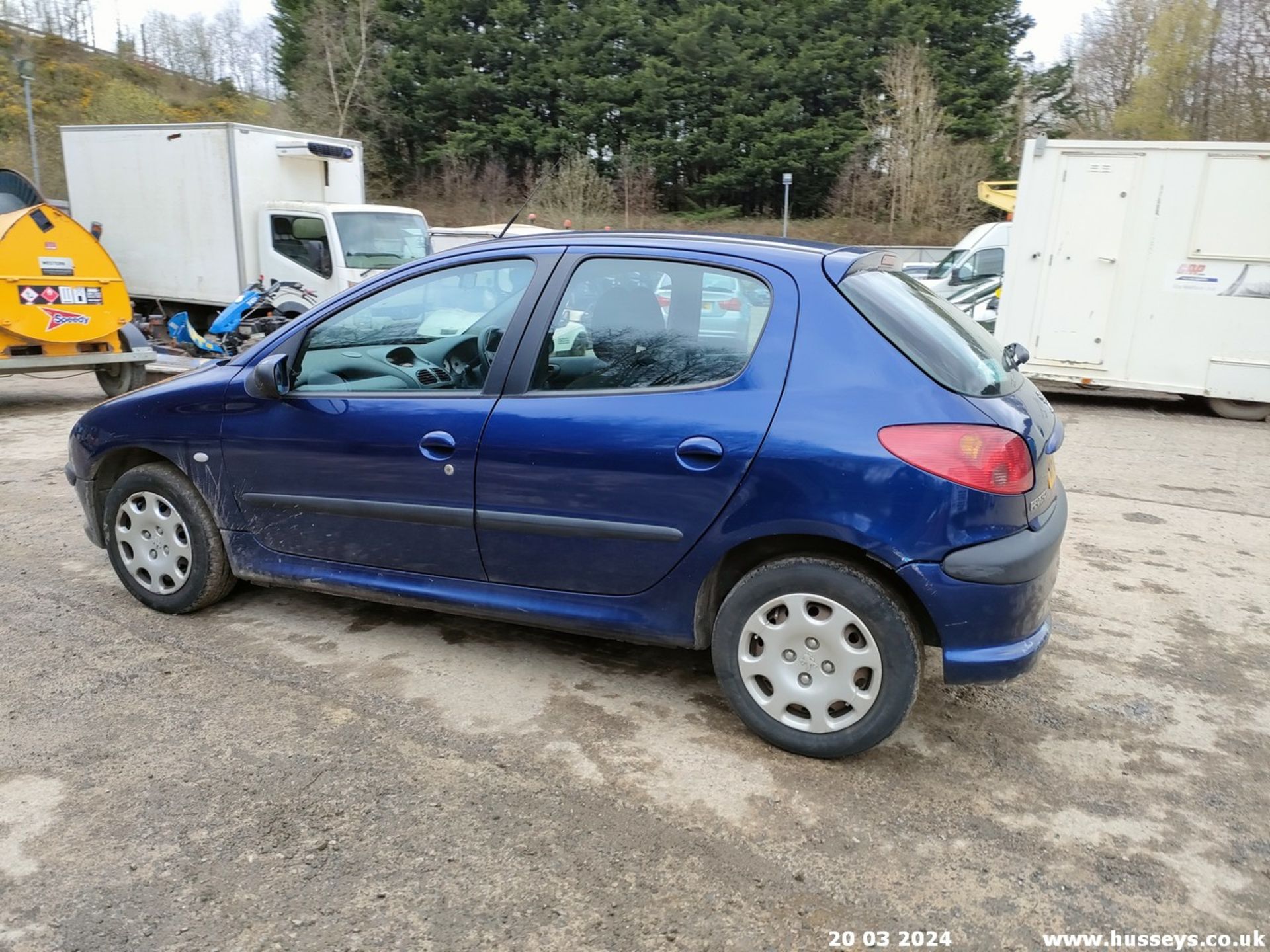 05/05 PEUGEOT 206 S - 1360cc 5dr Hatchback (Blue) - Image 21 of 63