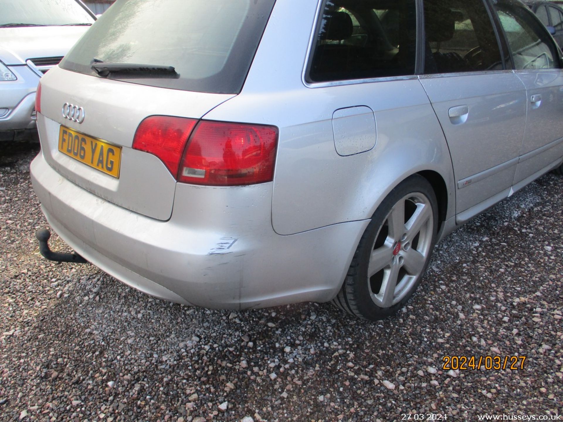 06/06 AUDI A4 AVANT S LINE TDI 140 - 1968cc 5dr Estate (Silver, 188k) - Image 7 of 19