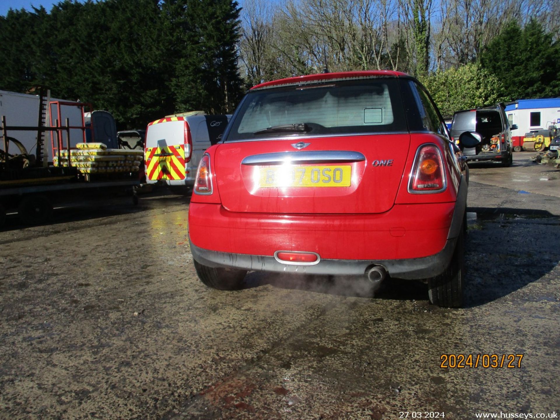 07/07 MINI ONE - 1397cc 3dr Hatchback (Red, 86k) - Image 7 of 20