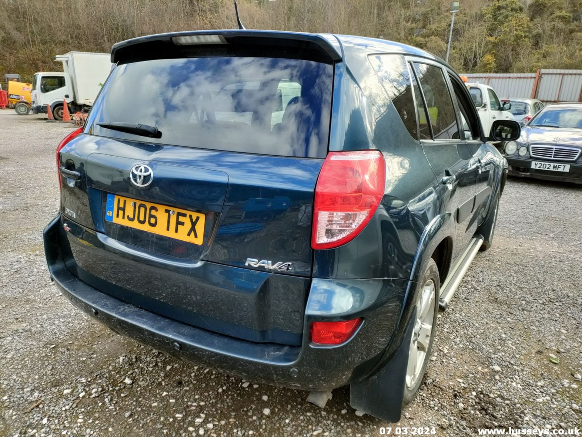 06/06 TOYOTA RAV4 T180 D-4D - 2231cc 5dr Estate (Green, 176k) - Image 37 of 74