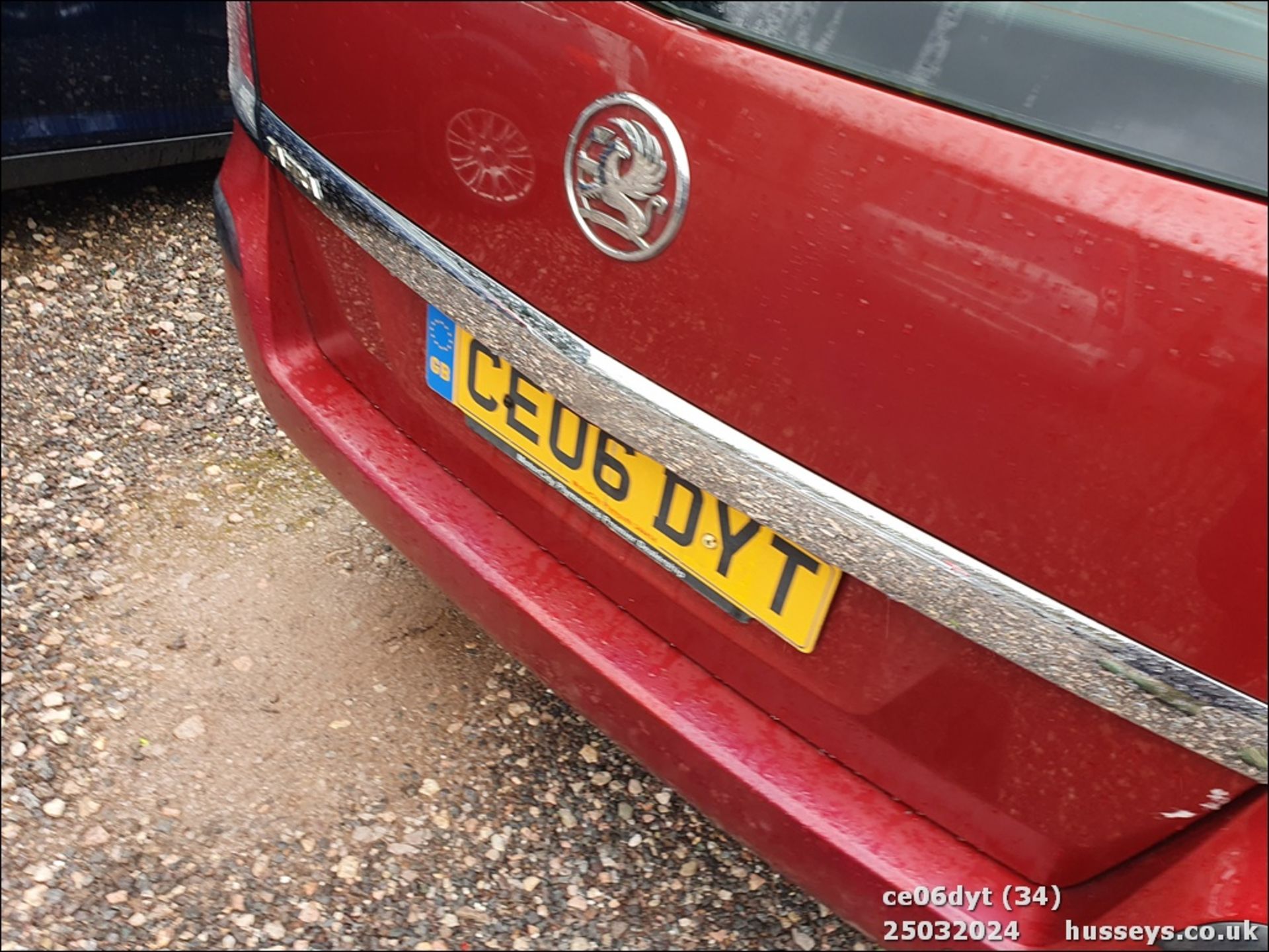 06/06 VAUXHALL ZAFIRA LIFE - 1598cc 5dr MPV (Red) - Image 34 of 42