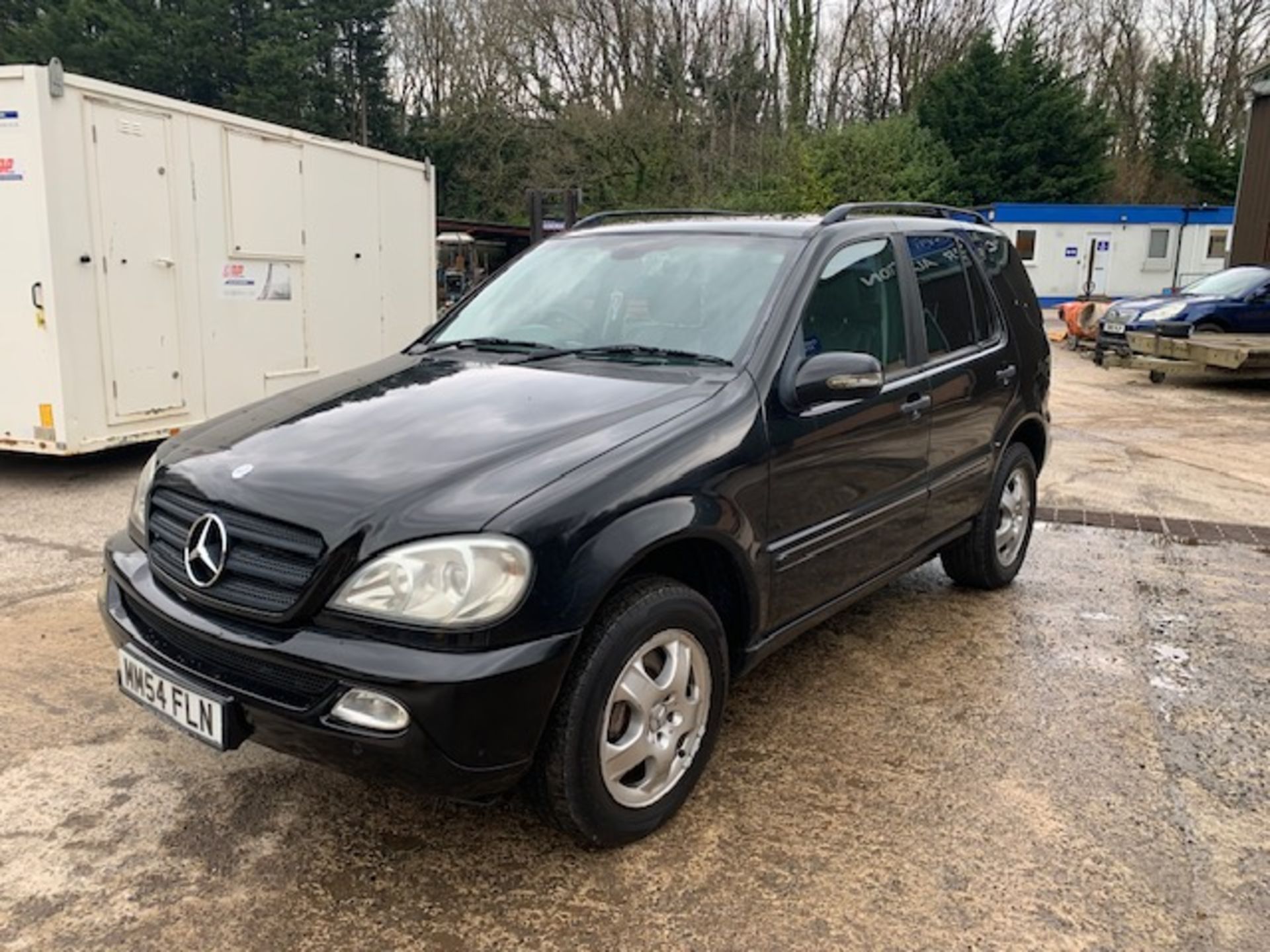 04/54 MERCEDES ML270 CDI AUTO - 2688cc 5dr Estate (Black, 163k)