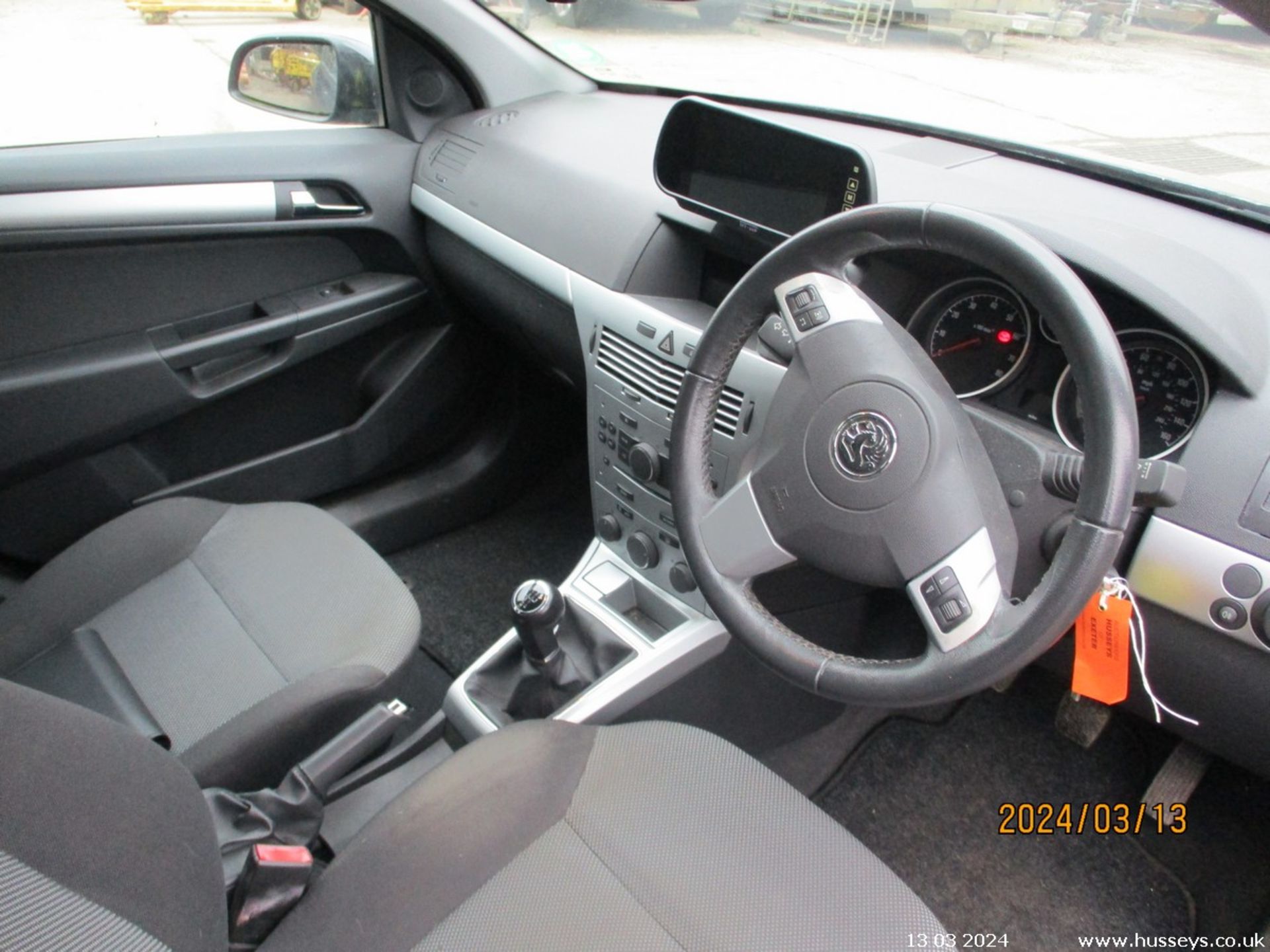 09/09 VAUXHALL ASTRA ACTIVE - 1364cc 5dr Hatchback (Blue, 96k) - Image 17 of 23