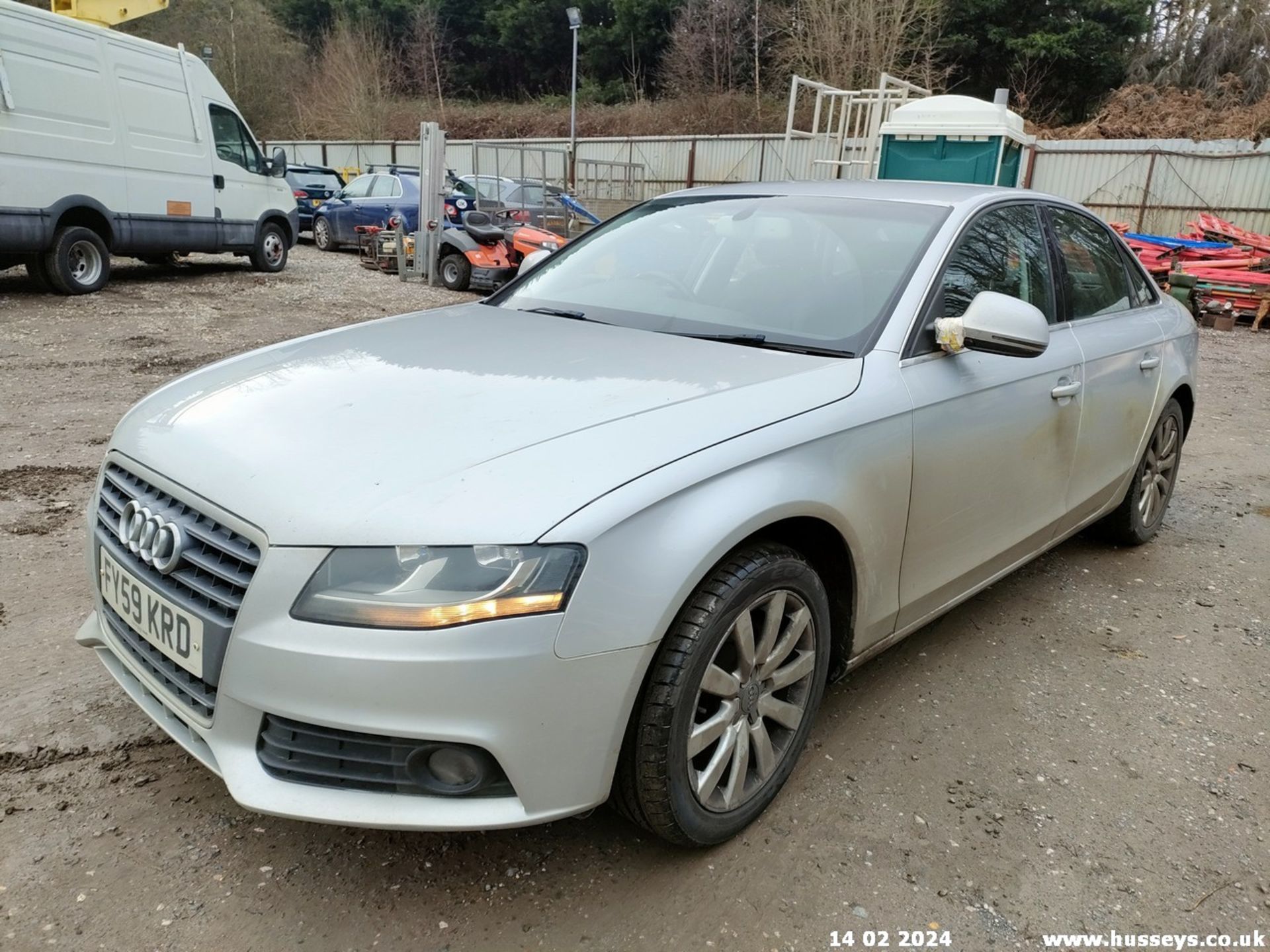 09/59 AUDI A4 SE TDI CVT - 1968cc 4dr Saloon (Silver, 125k) - Image 11 of 50