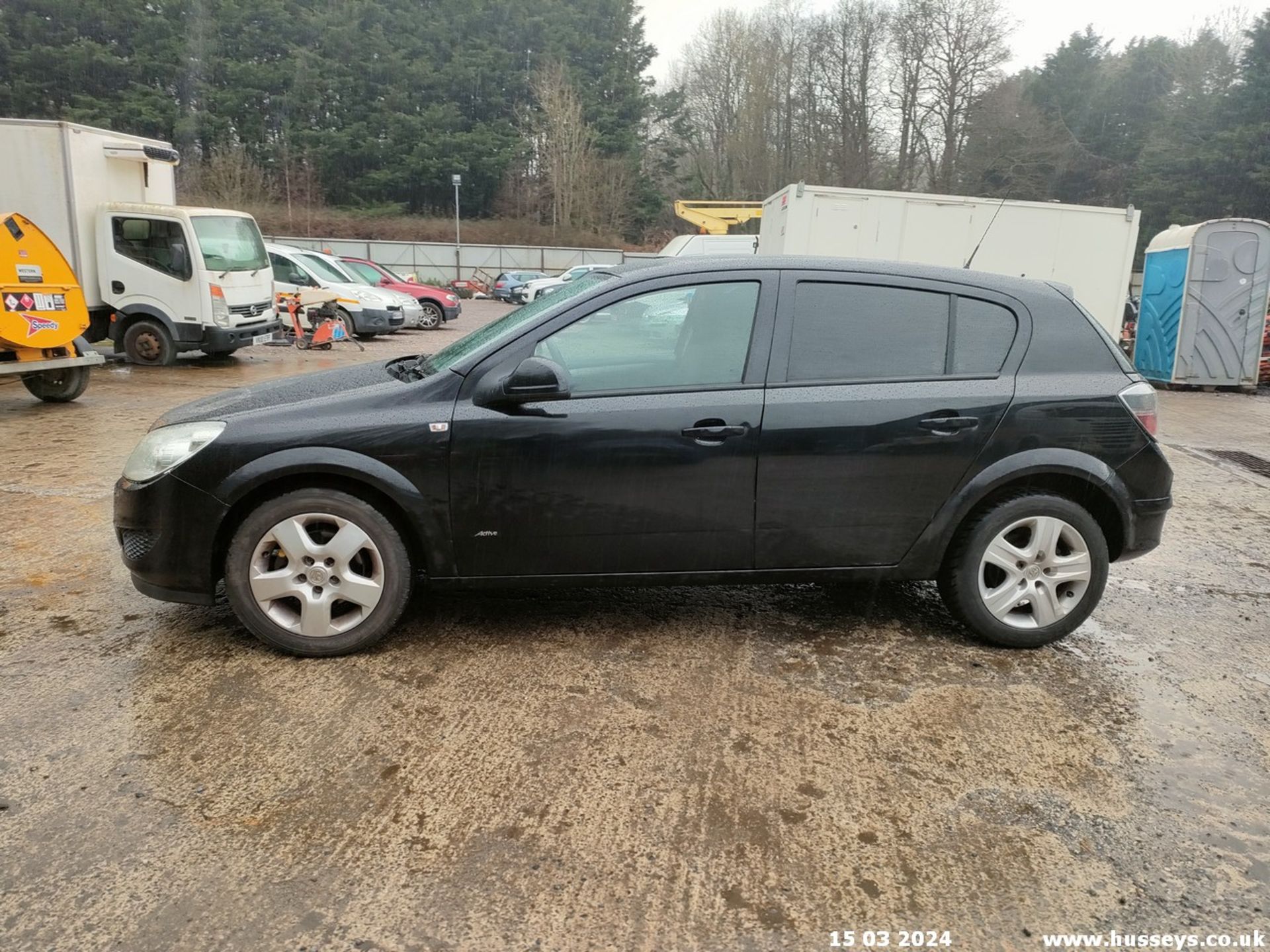 10/10 VAUXHALL ASTRA ACTIVE - 1364cc 5dr Hatchback (Black, 115k) - Image 20 of 67