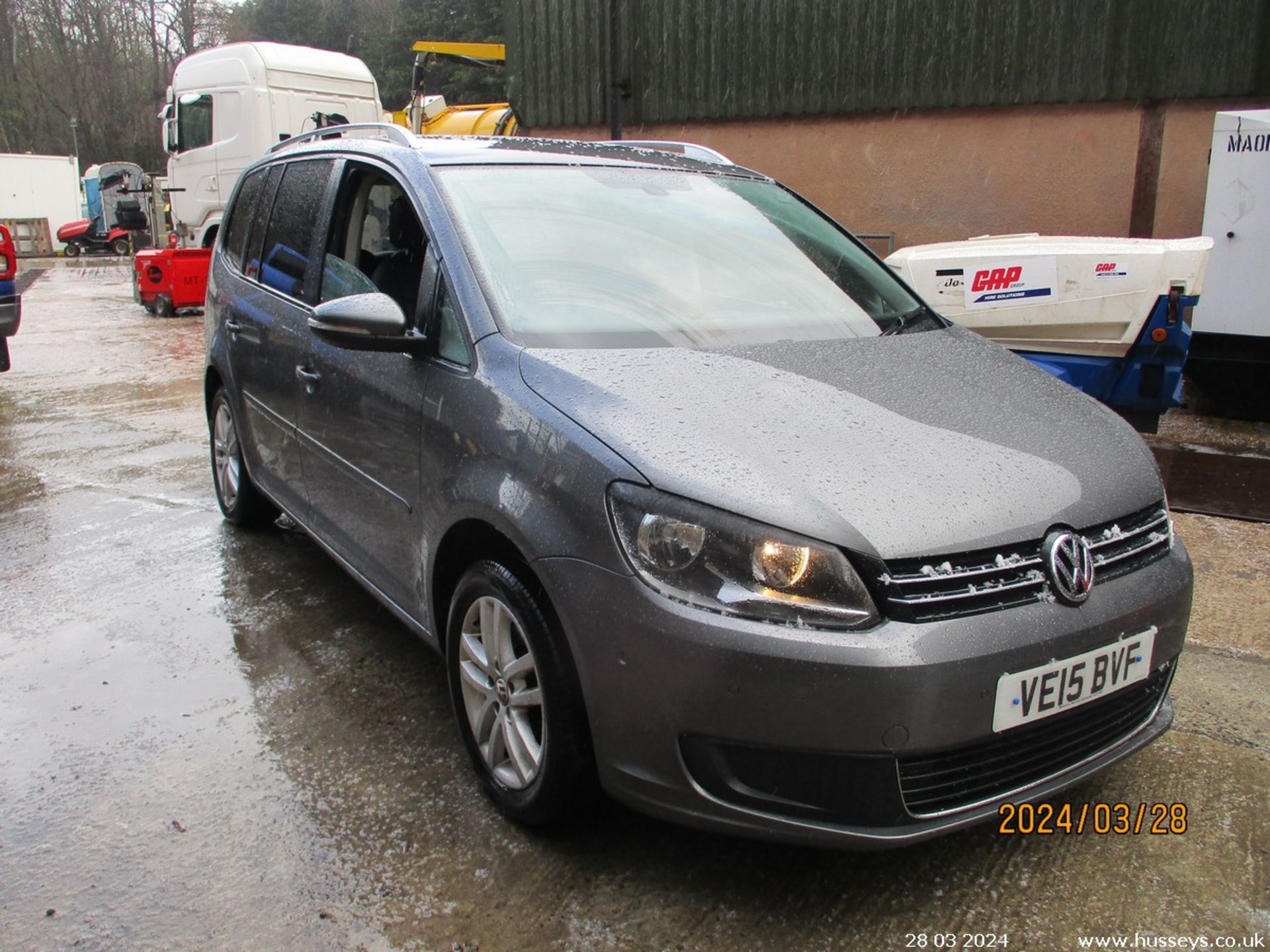 15/15 VOLKSWAGEN TOURAN SE BLUEMOTION T TD - 1968cc 5dr MPV (Grey, 131k) - Image 3 of 21