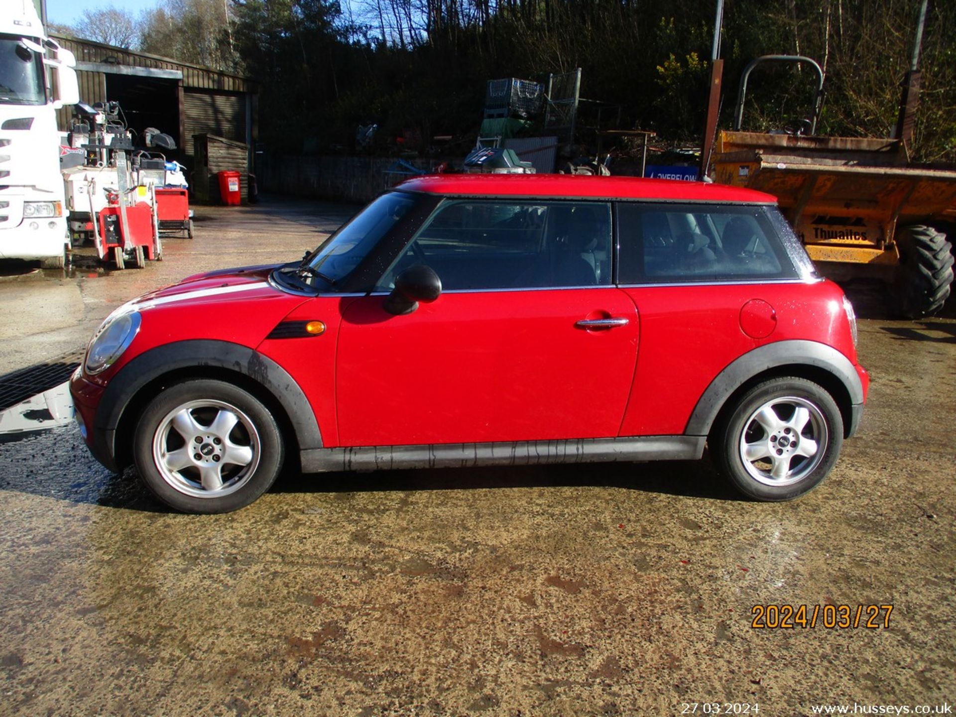 07/07 MINI ONE - 1397cc 3dr Hatchback (Red, 86k) - Image 2 of 20