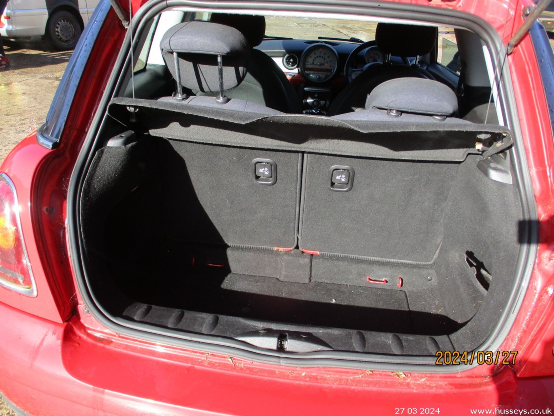 07/07 MINI ONE - 1397cc 3dr Hatchback (Red, 86k) - Image 13 of 20