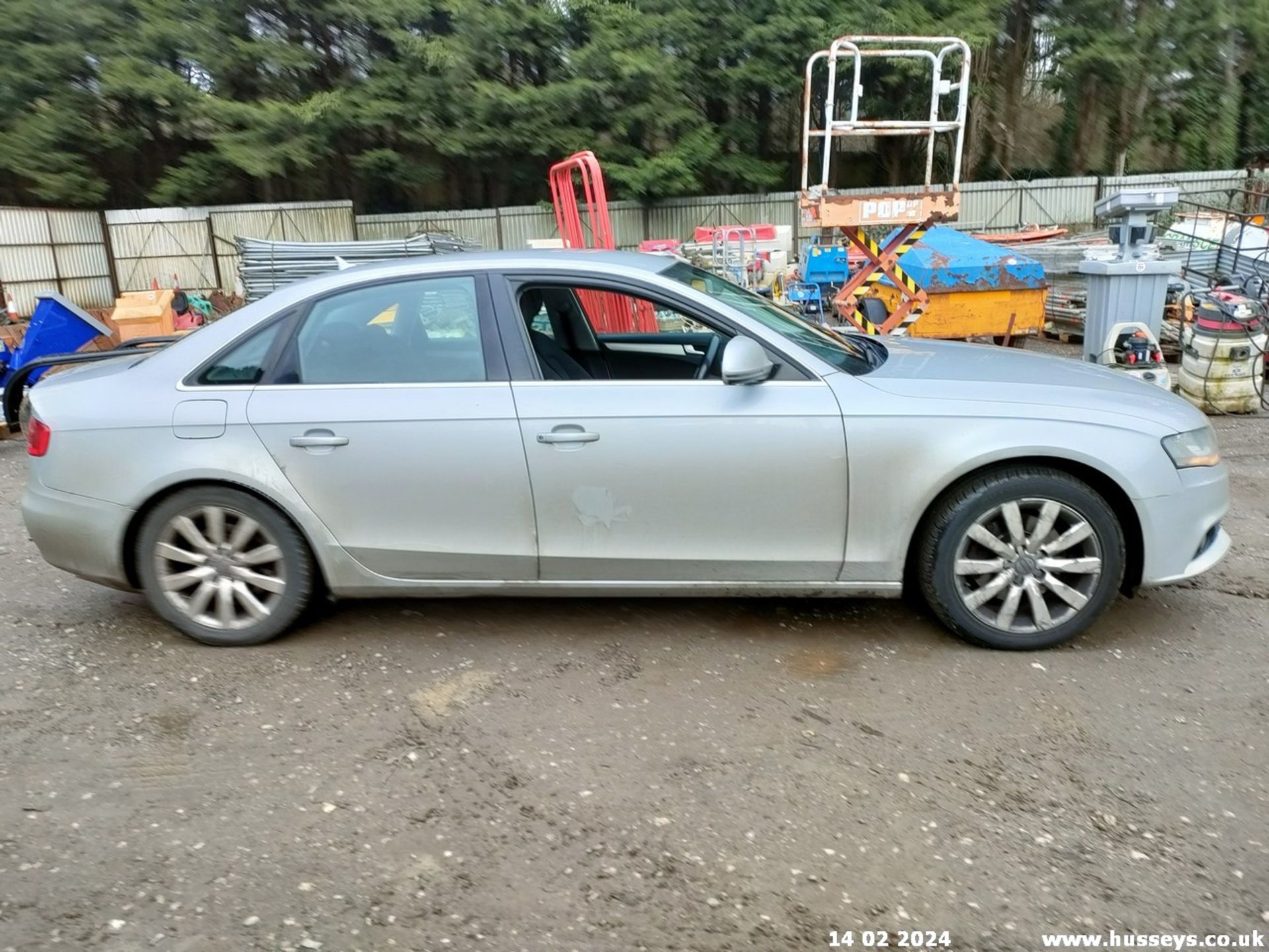 09/59 AUDI A4 SE TDI CVT - 1968cc 4dr Saloon (Silver, 125k) - Image 36 of 50