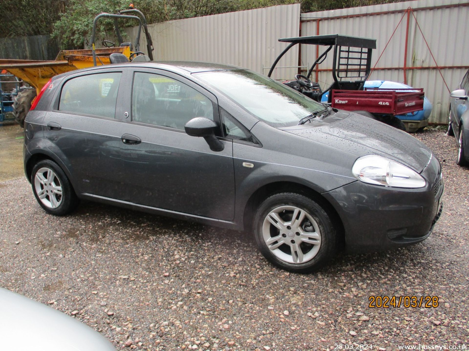 08/58 FIAT GRAND PUNTO ACTIVE 360 - 1242cc 5dr Hatchback (Grey, 97k) - Image 4 of 17