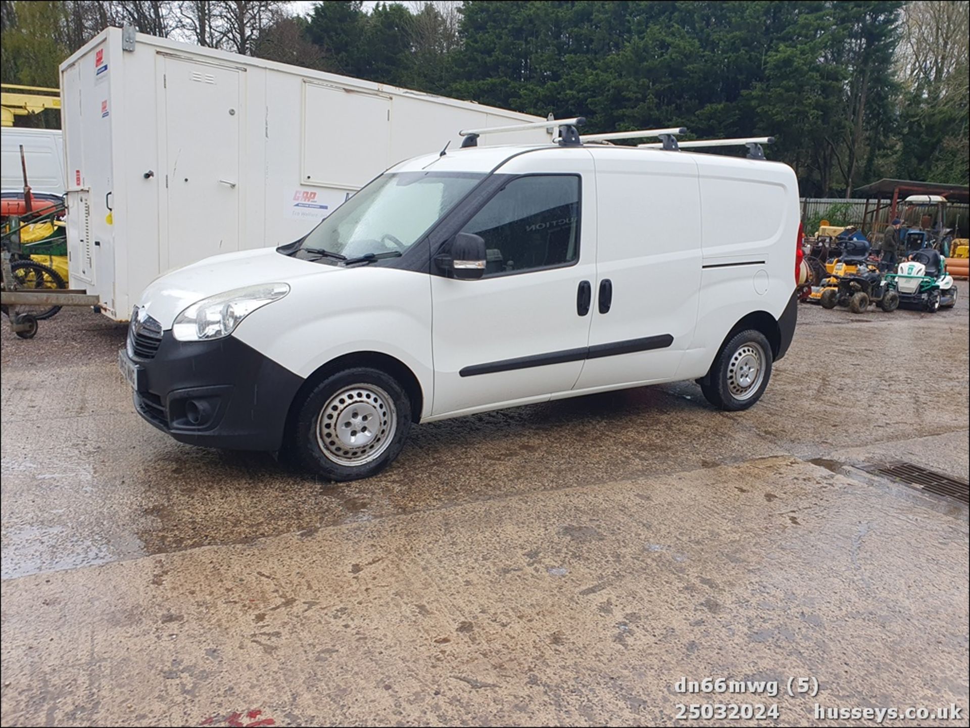 16/66 VAUXHALL COMBO 2300 CDTI ECOFLEX S - 1248cc 6dr Van (White, 85k) - Image 6 of 60