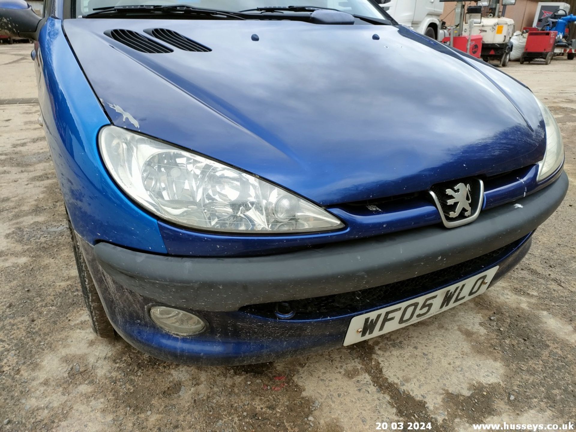 05/05 PEUGEOT 206 S - 1360cc 5dr Hatchback (Blue) - Image 6 of 63