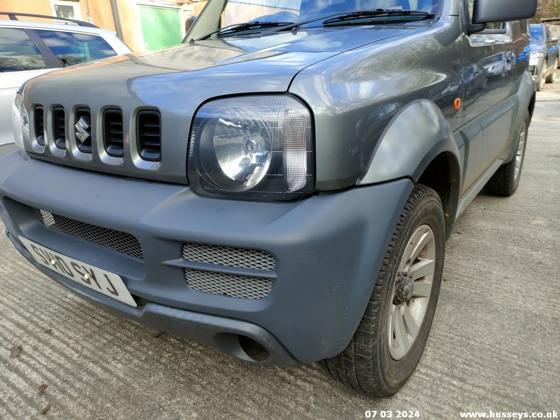 10/10 SUZUKI JIMNY SZ4 - 1328cc 3dr Estate (Grey, 117k) - Image 14 of 78