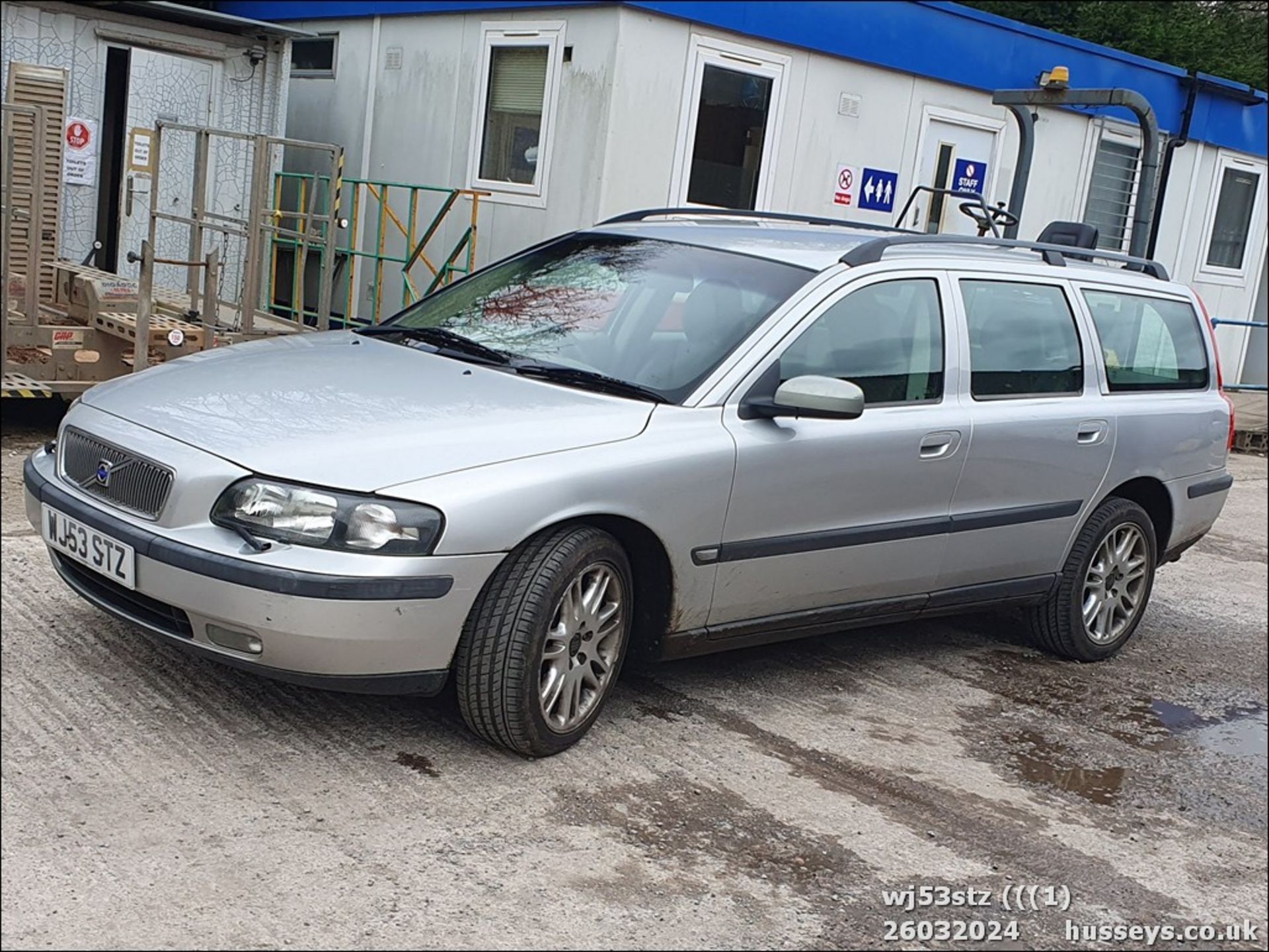 03/53 VOLVO V70 AWD SE T - 2521cc 5dr Estate (Silver, 149k)