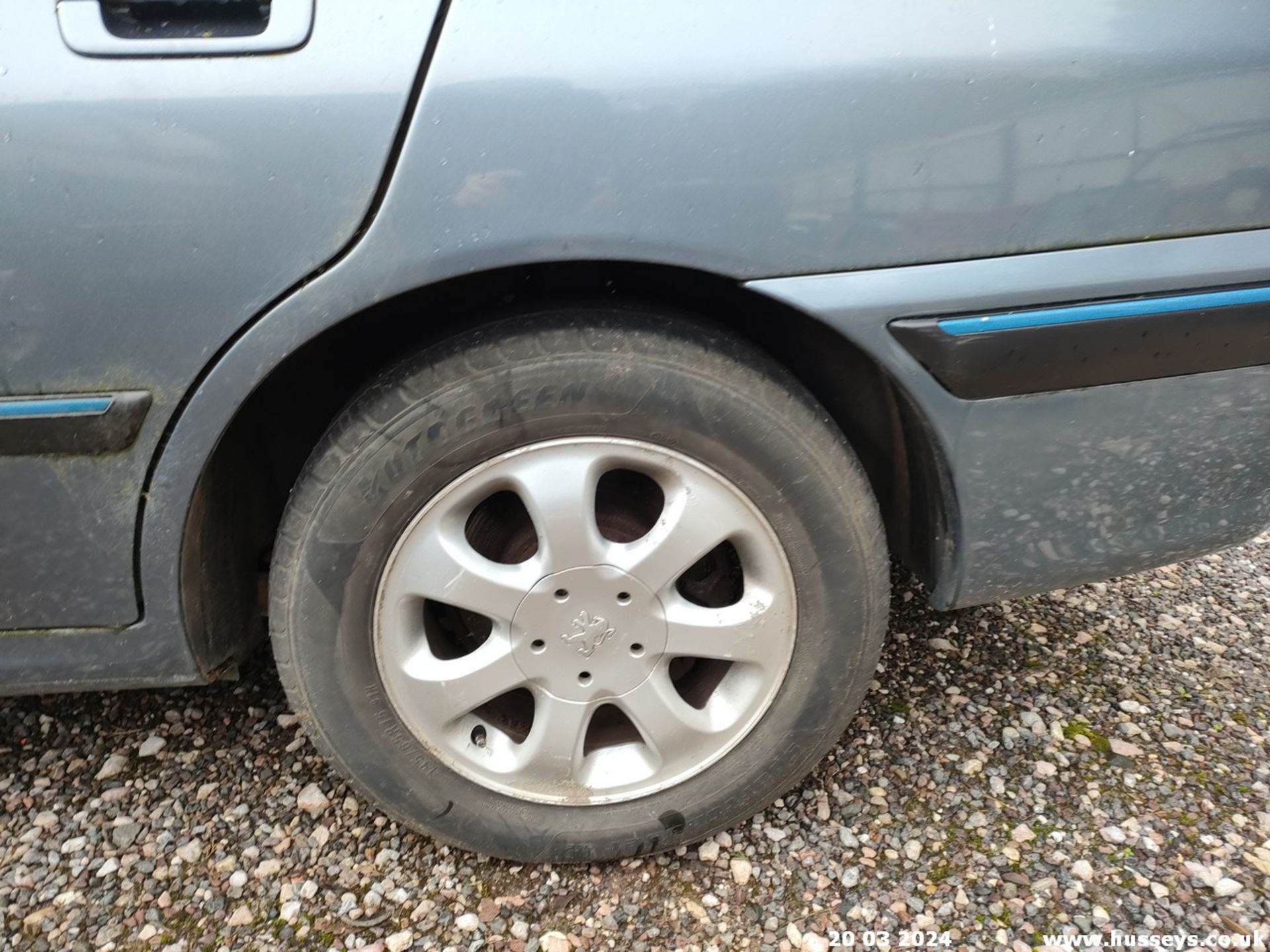 02/51 PEUGEOT 406 GTX HDI AUTO - 1997cc 4dr Saloon (Blue) - Image 23 of 59