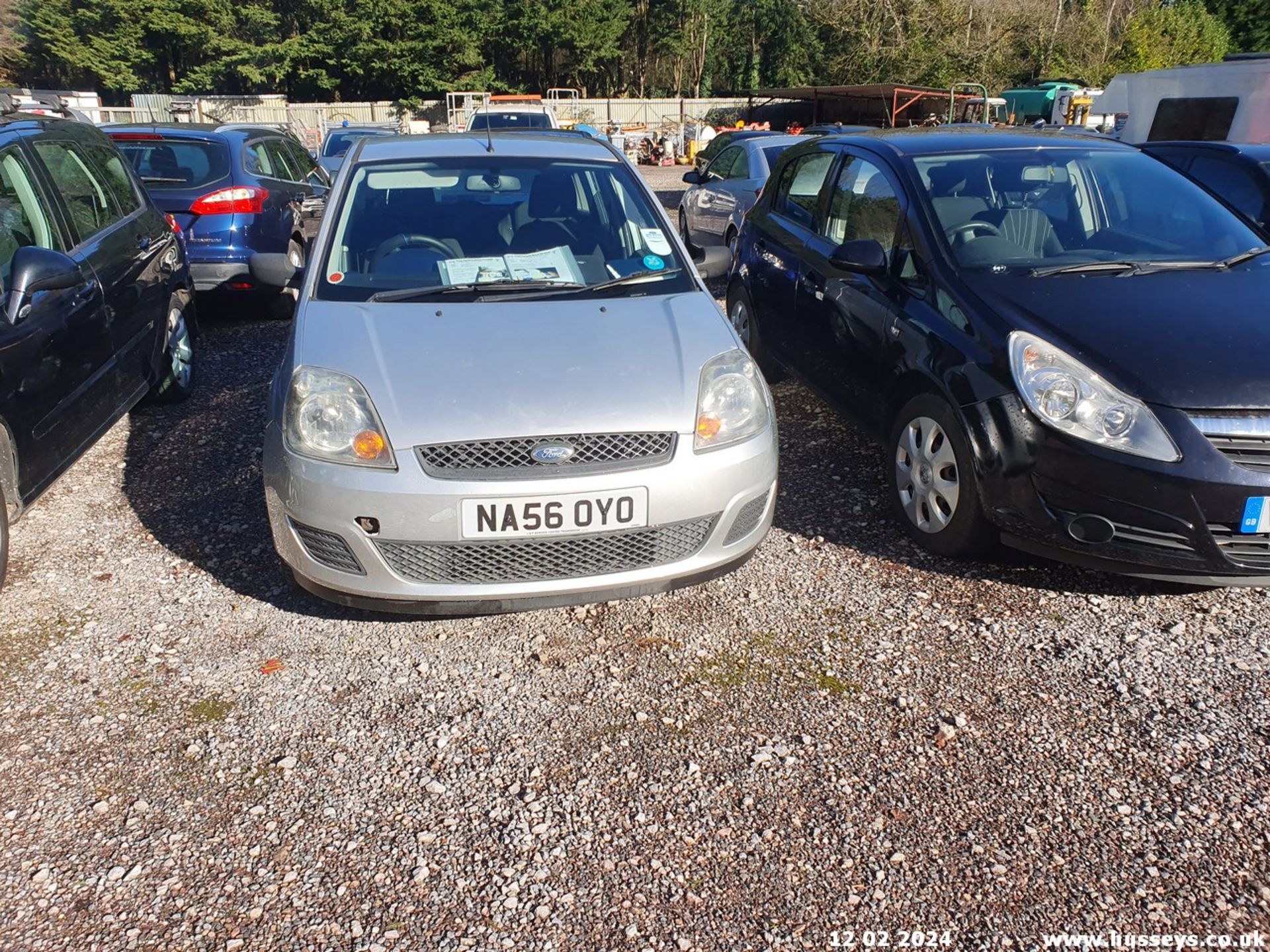 06/56 FORD FIESTA STYLE TDCI - 1399cc 5dr Hatchback (Silver) - Image 6 of 39